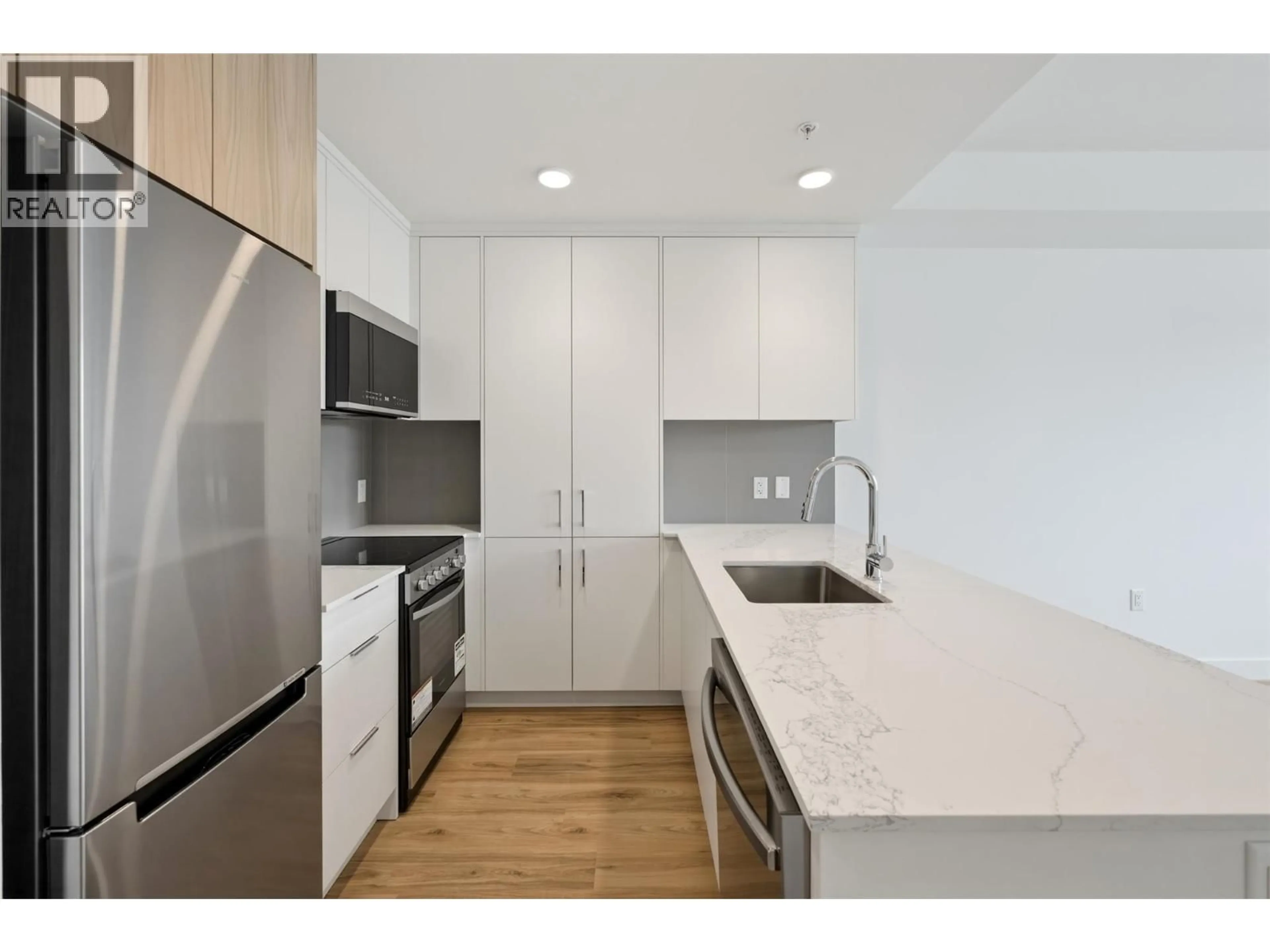 Standard kitchen, unknown for 507 - 271 WYLIE STREET, Penticton British Columbia V2A0L3
