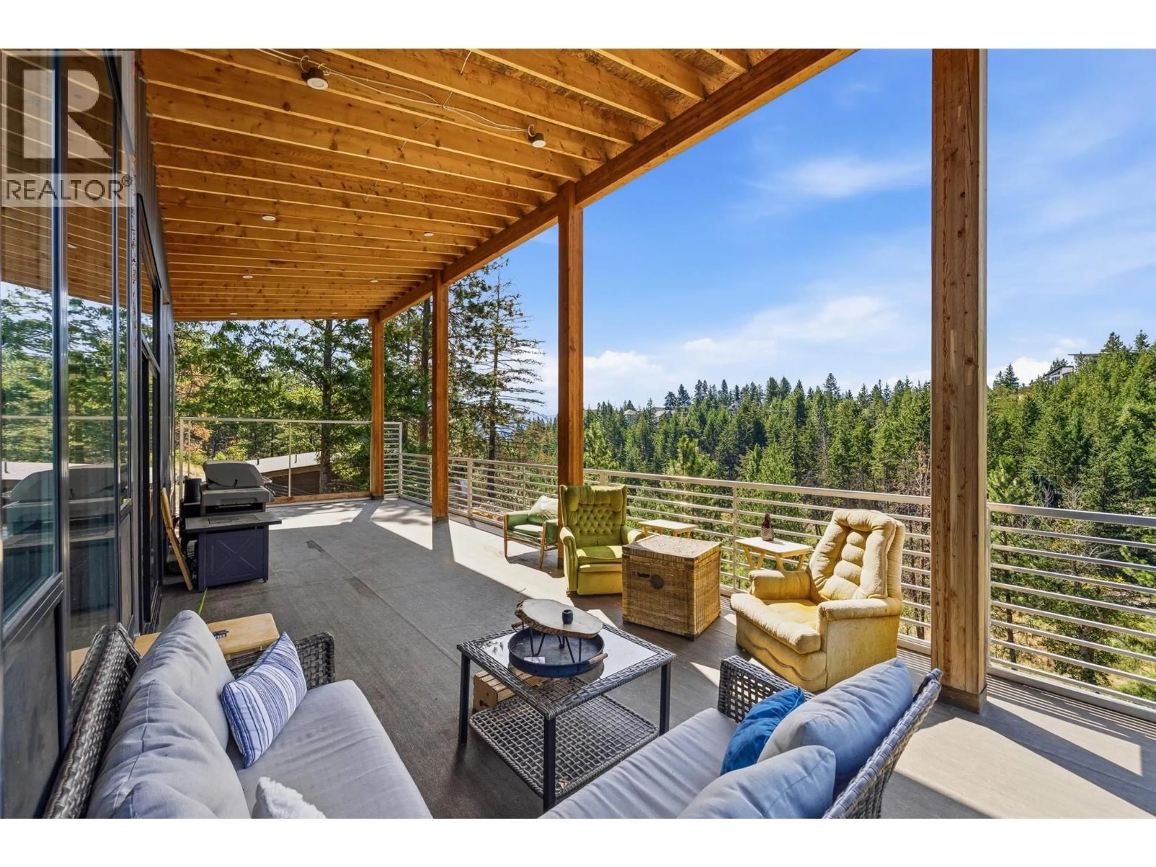 Patio, unknown for 378 LAKEWOOD ROAD, Vernon British Columbia V1T7Z3