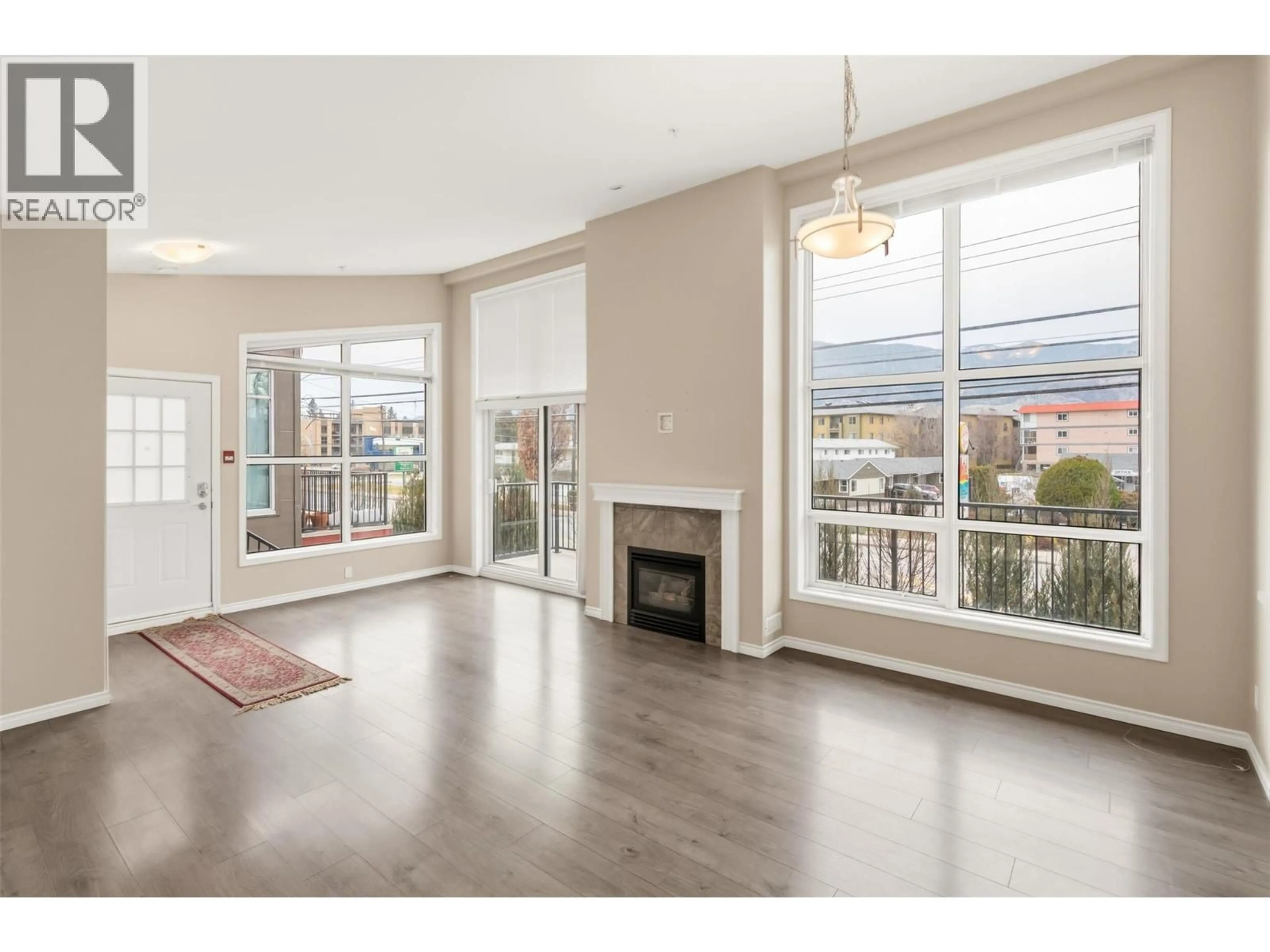 Unknown for 201 - 3388 SKAHA LAKE ROAD, Penticton British Columbia V2A6G4