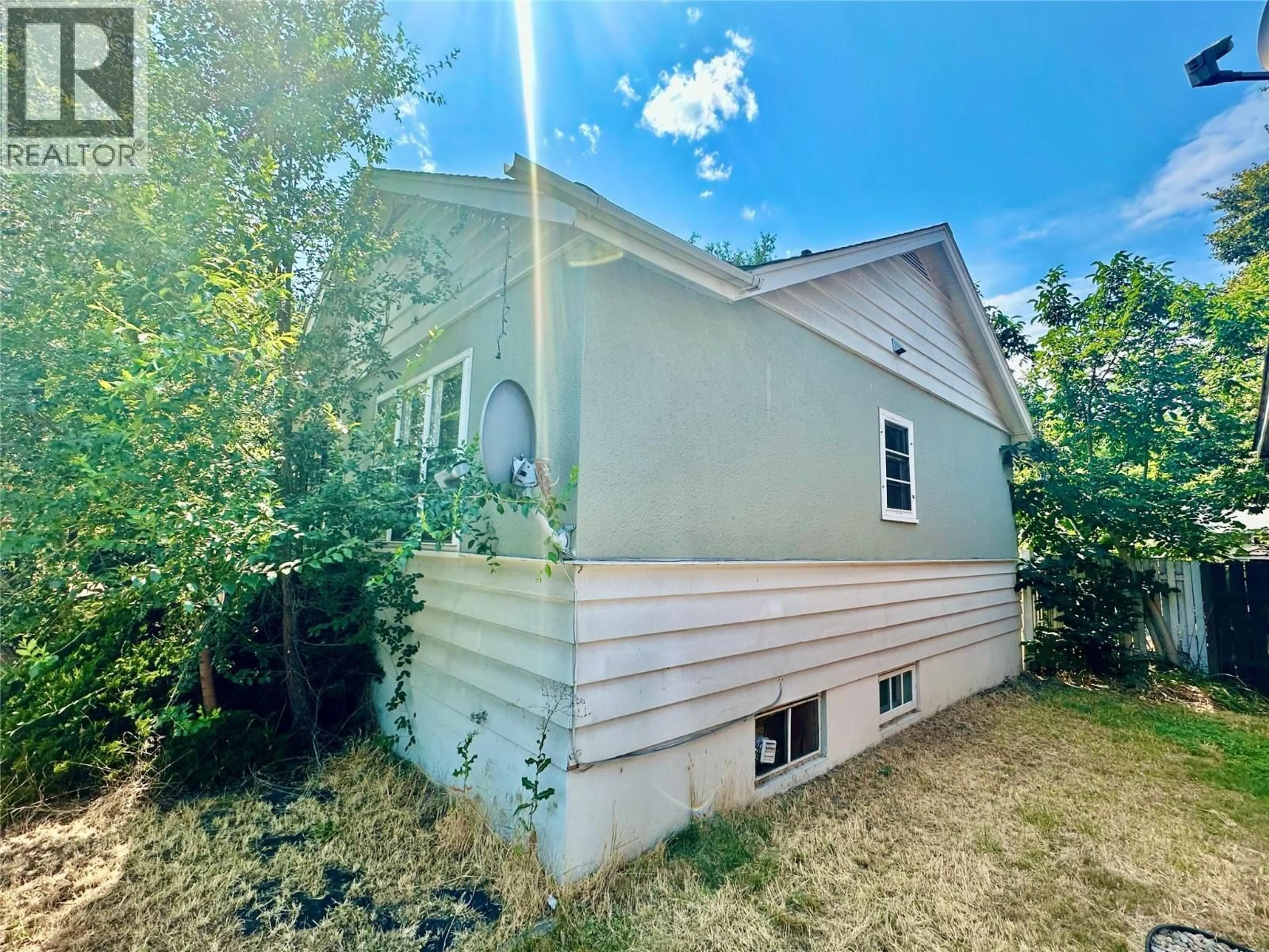 Unknown for 2038 RICHTER STREET, Kelowna British Columbia V1Y2N5