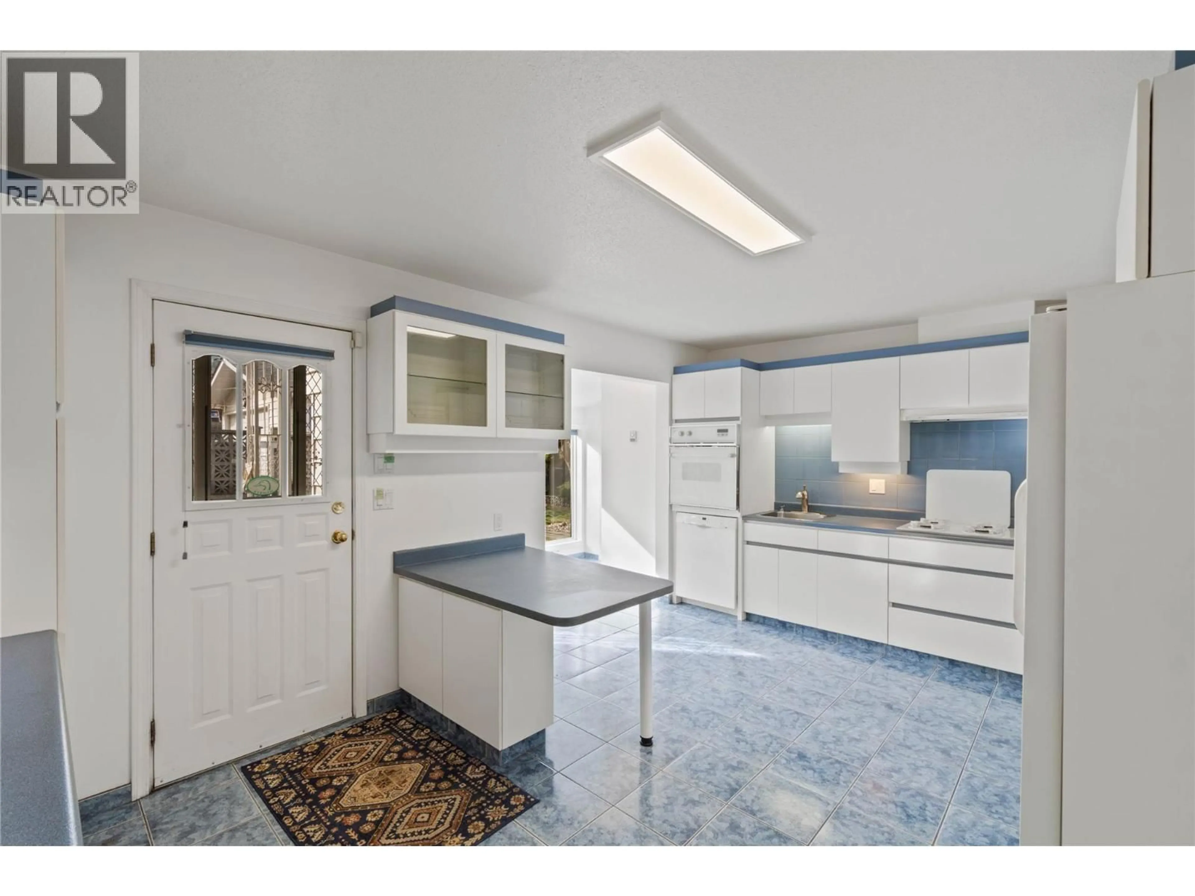 Unknown for 1045 DOMINION STREET, Kamloops British Columbia V2C2Y4