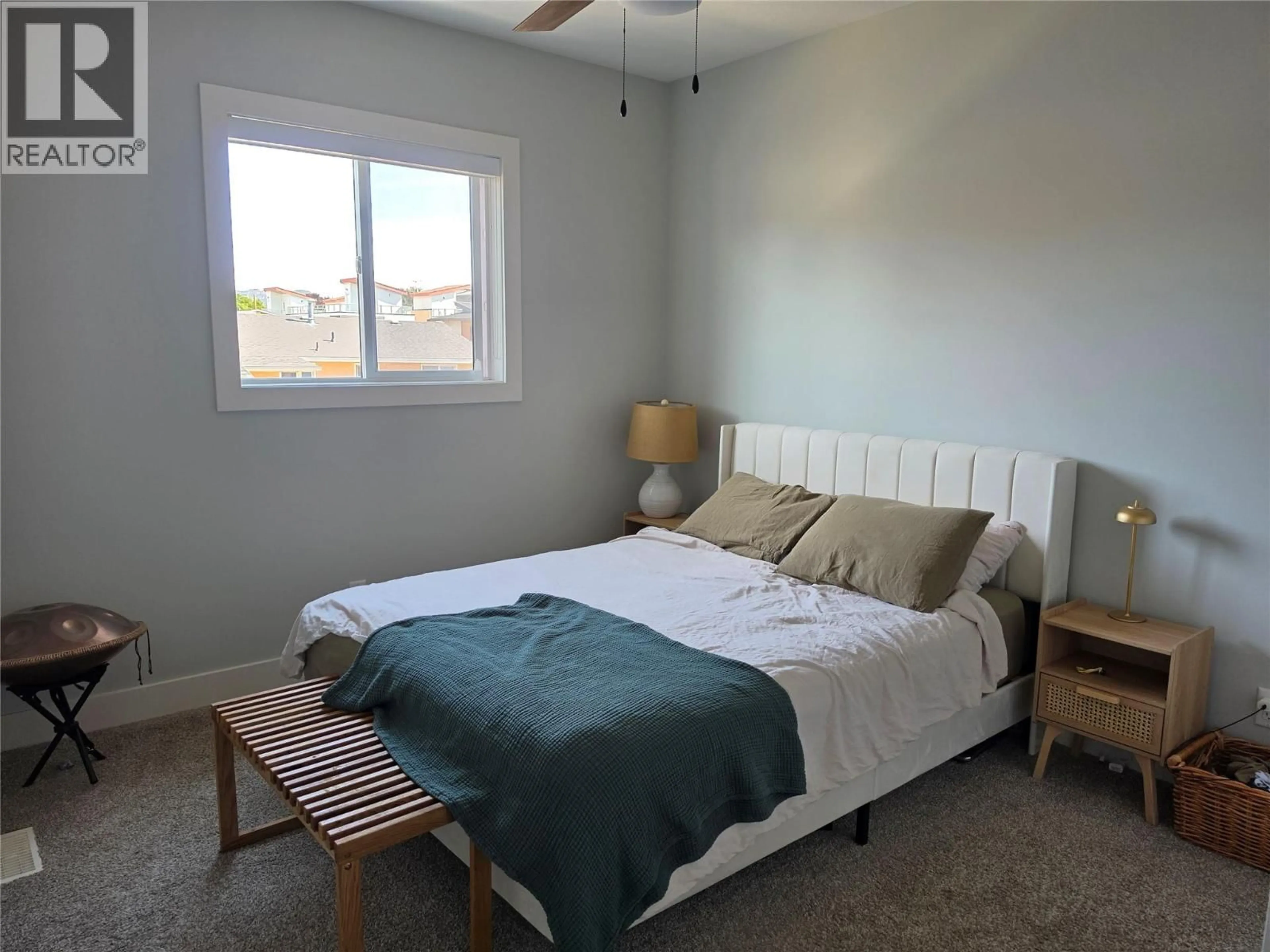 A pic of a room for 2 - 726 COOPLAND CRESCENT, Kelowna British Columbia V1Y2V1