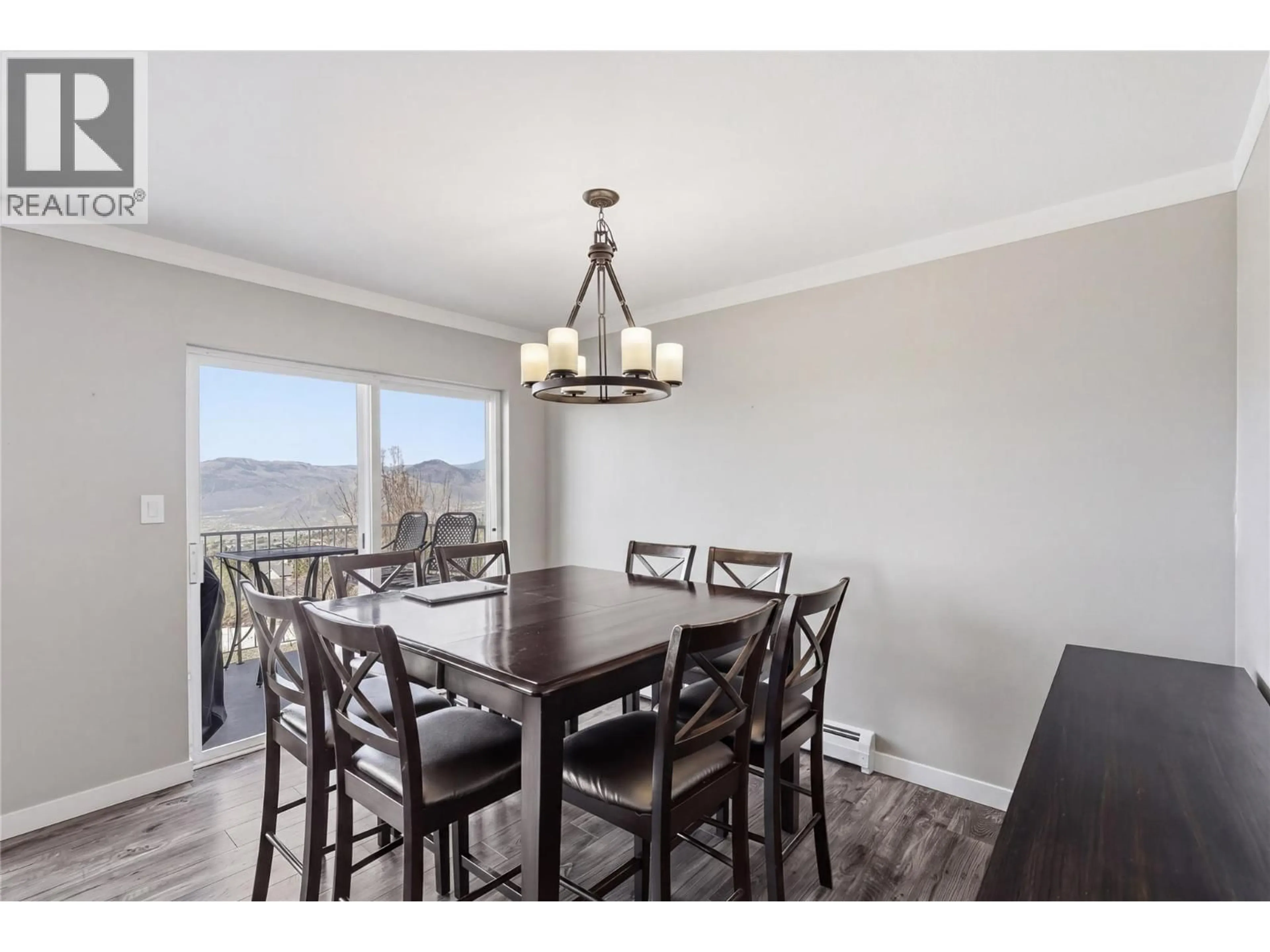 Dining room, wood/laminate floor for 7 - 750 DUNROBIN DRIVE, Kamloops British Columbia V1S1X3