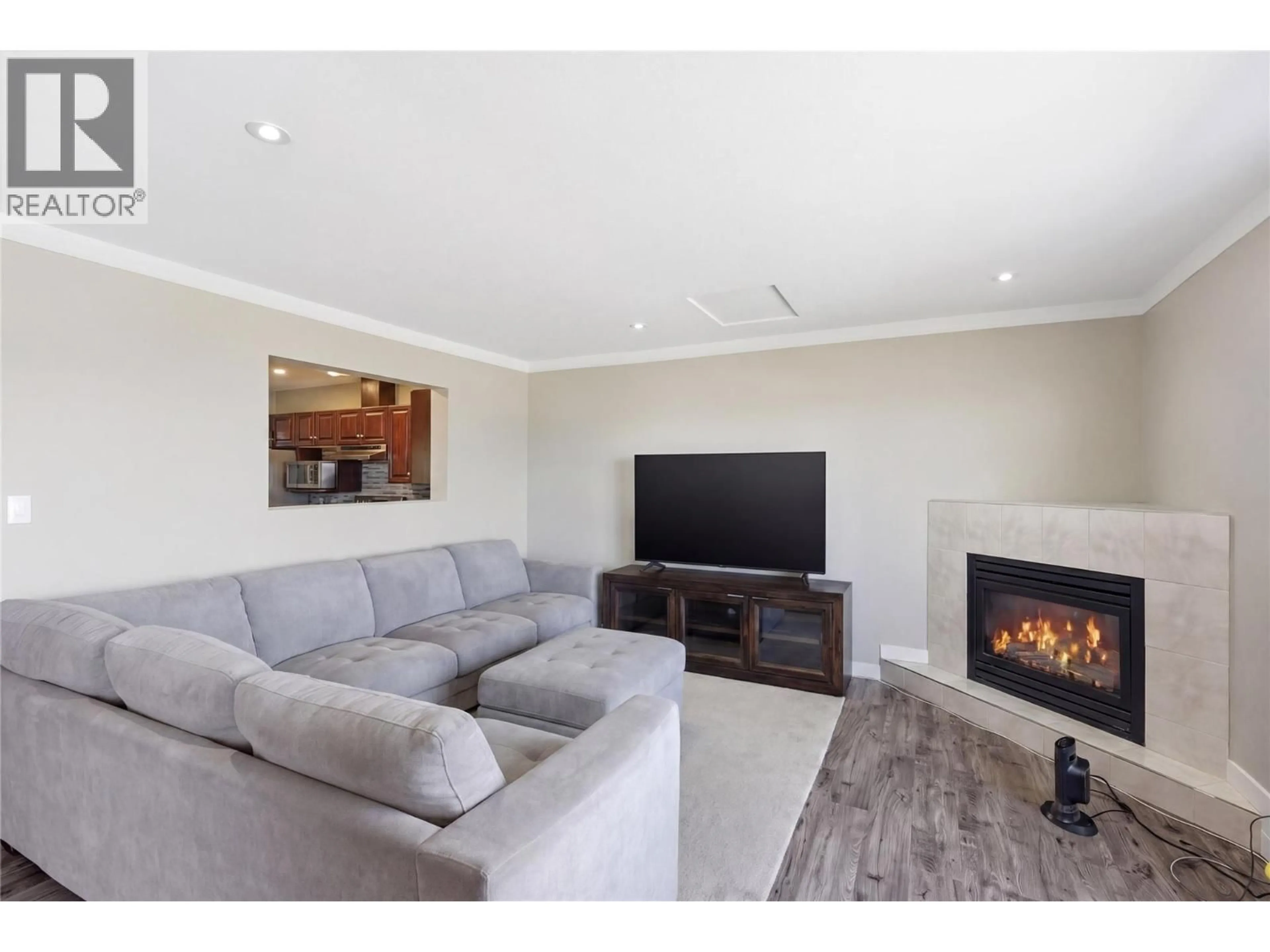 Living room with furniture, unknown for 7 - 750 DUNROBIN DRIVE, Kamloops British Columbia V1S1X3