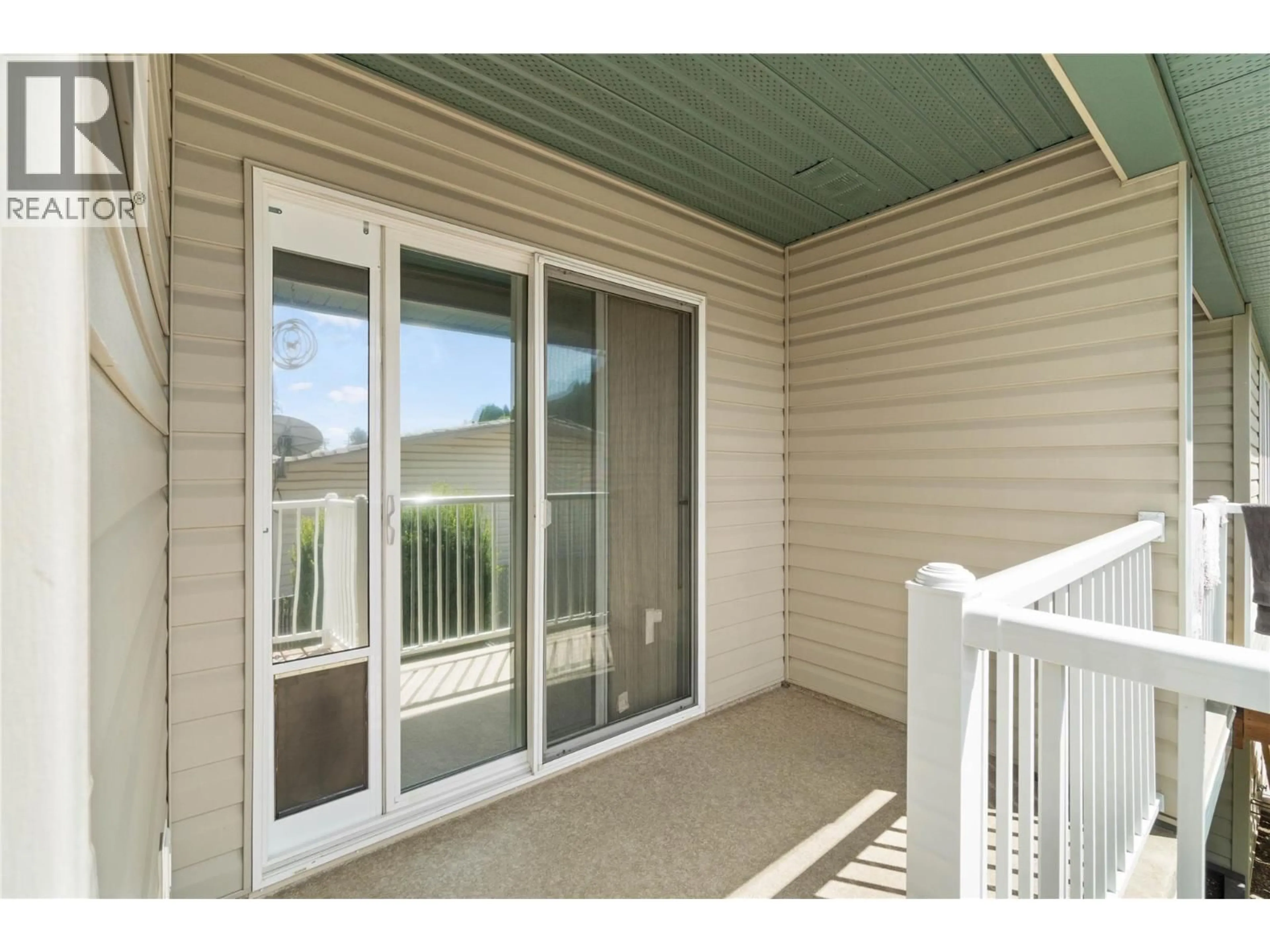 Patio, water/lake/river/ocean view for 8 - 3150 WESTSYDE ROAD, Kamloops British Columbia V2B7G5