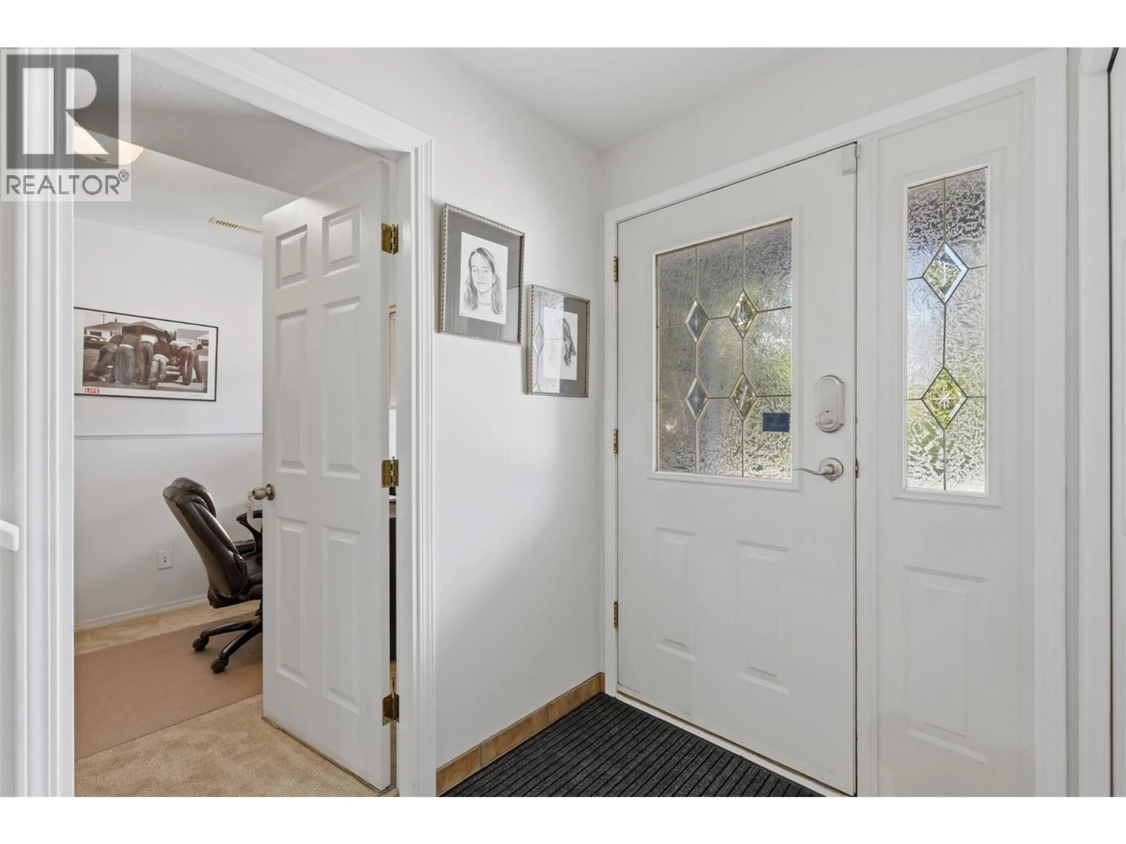Indoor entryway for 1715 COLDWATER DRIVE, Kamloops British Columbia V2E2M4