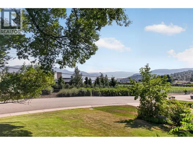 800 MONTIGNY ROAD, West Kelowna 5