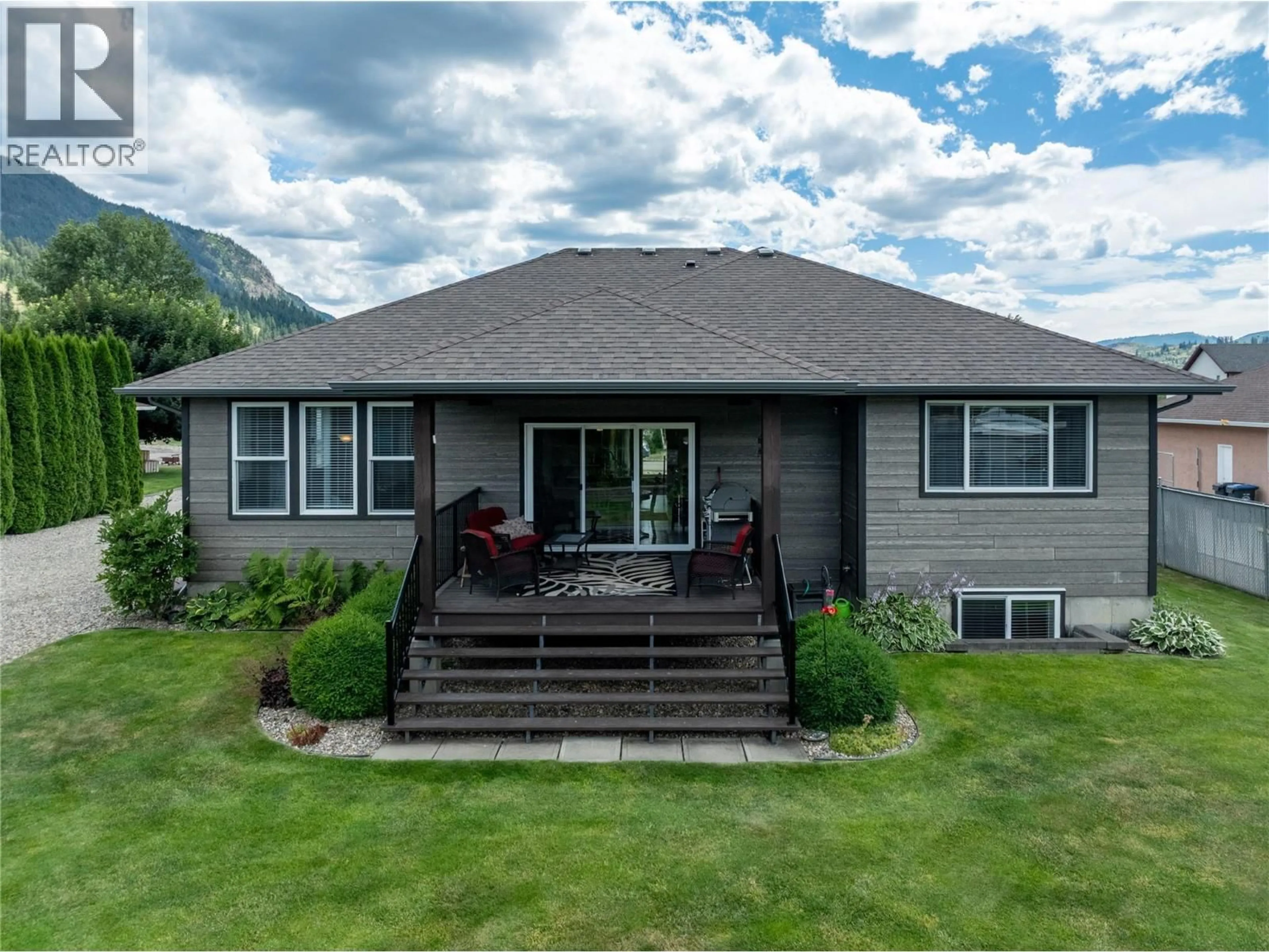 Home with vinyl exterior material, mountain view for 117 - 455 VLA ROAD, Chase British Columbia V0E1M1
