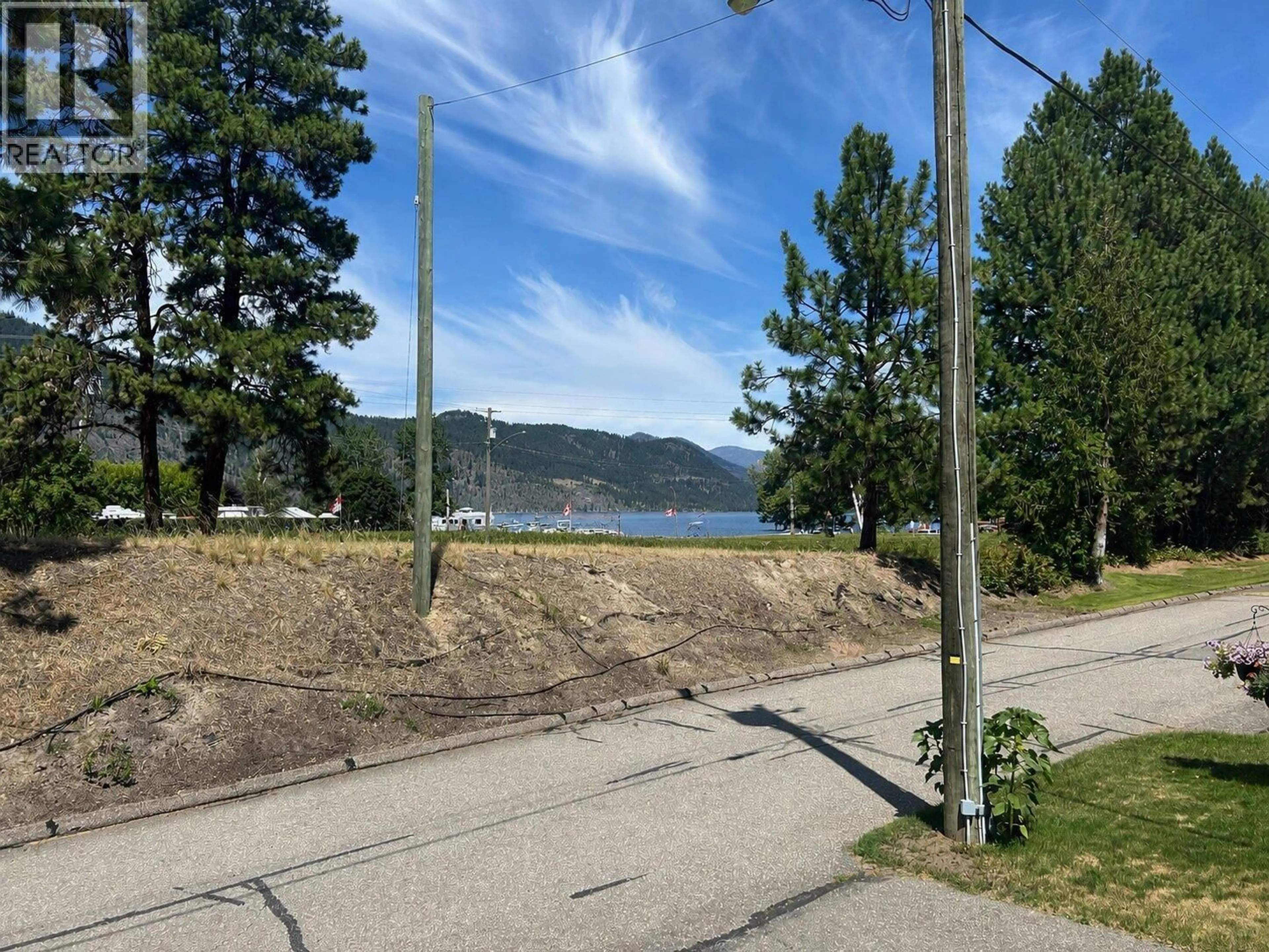 Blurry image for 10 - 1250 HILLSIDE AVENUE, Chase British Columbia V0E1M0