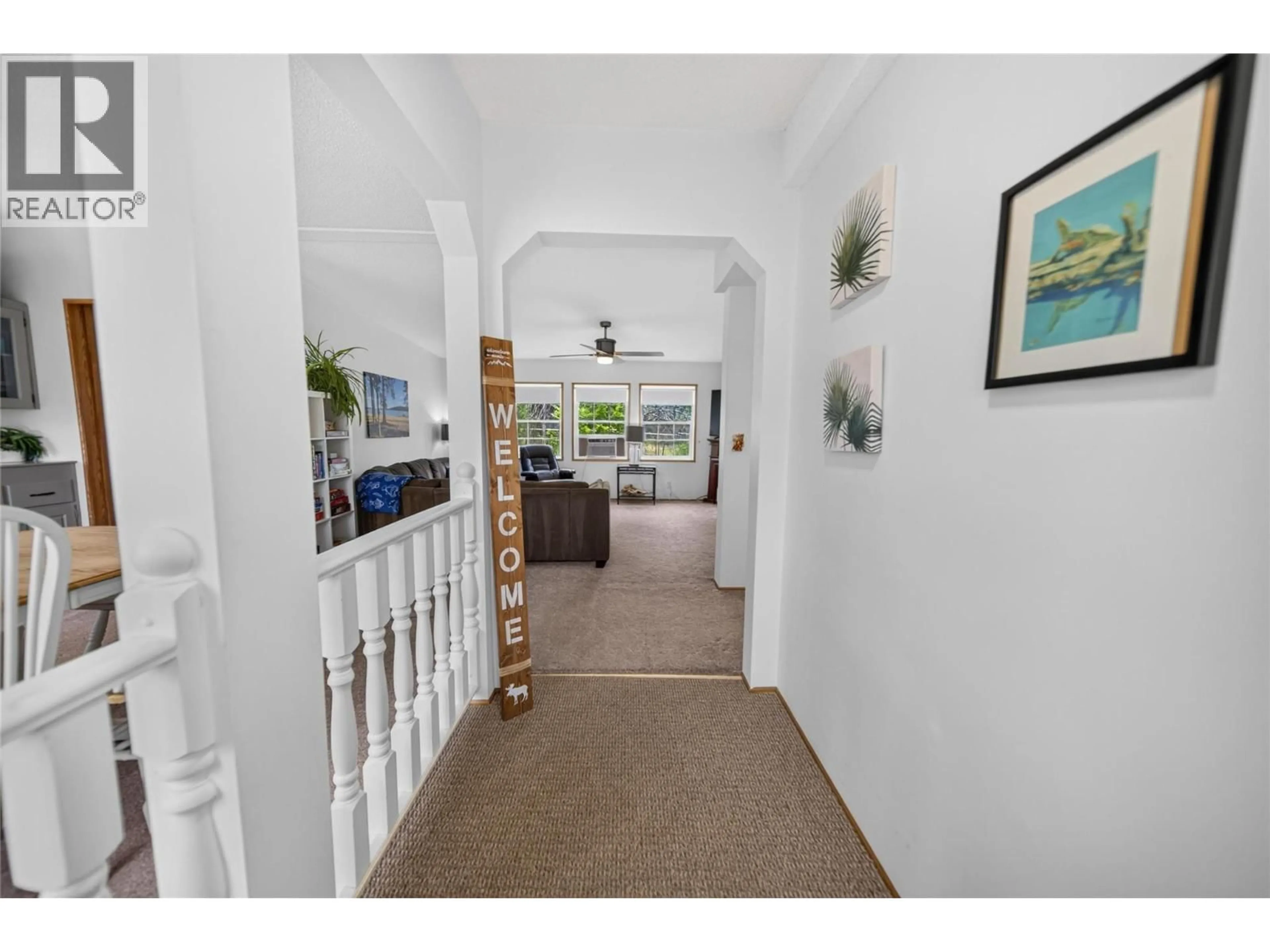 Indoor foyer for 3686 SWEET ROAD, Baynes Lake British Columbia V0B1T4