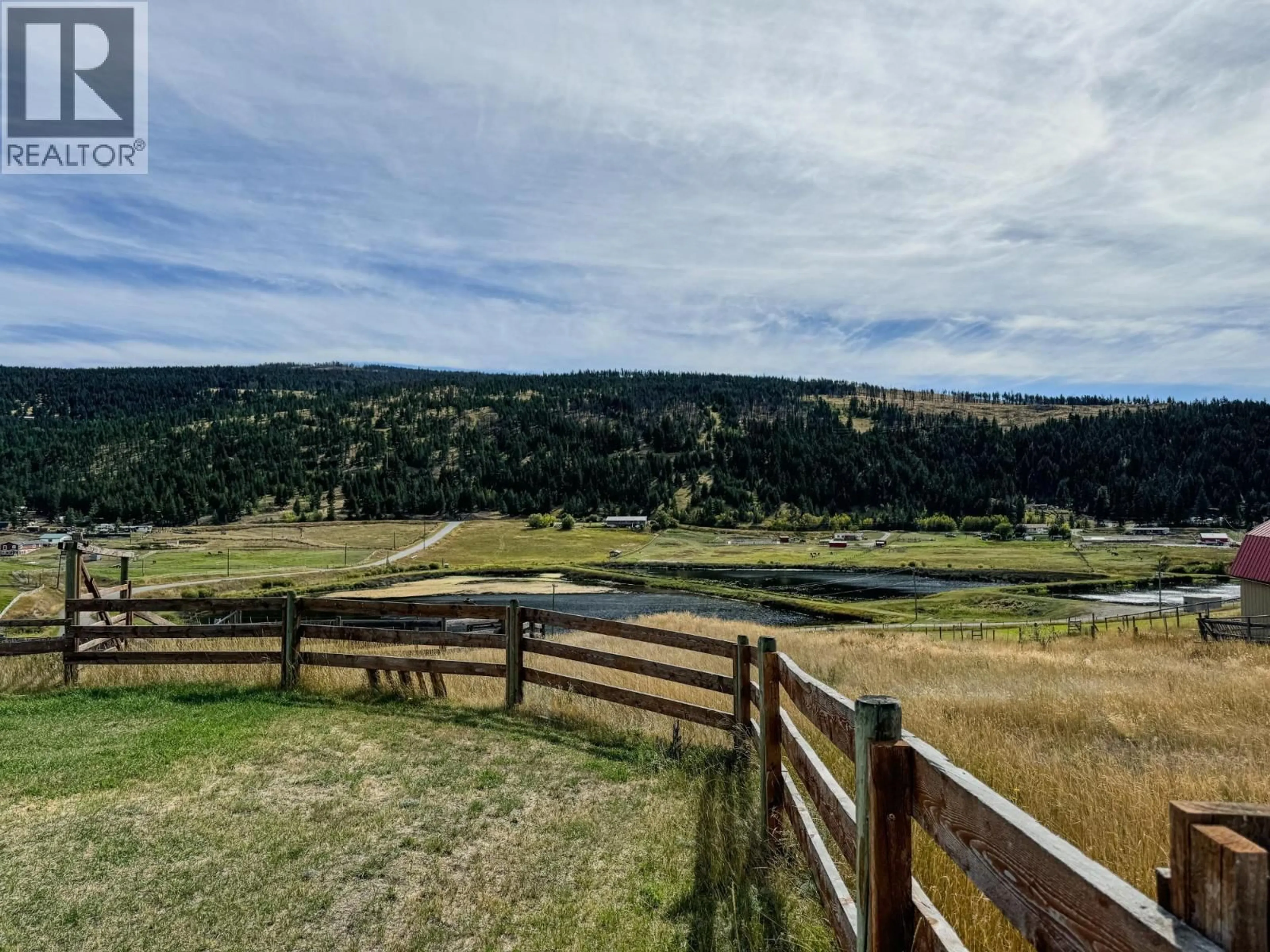 A pic from outside/outdoor area/front of a property/back of a property/a pic from drone, unknown for 7520 WEST SUBDIVISION ROAD, Clinton British Columbia V0K1K0