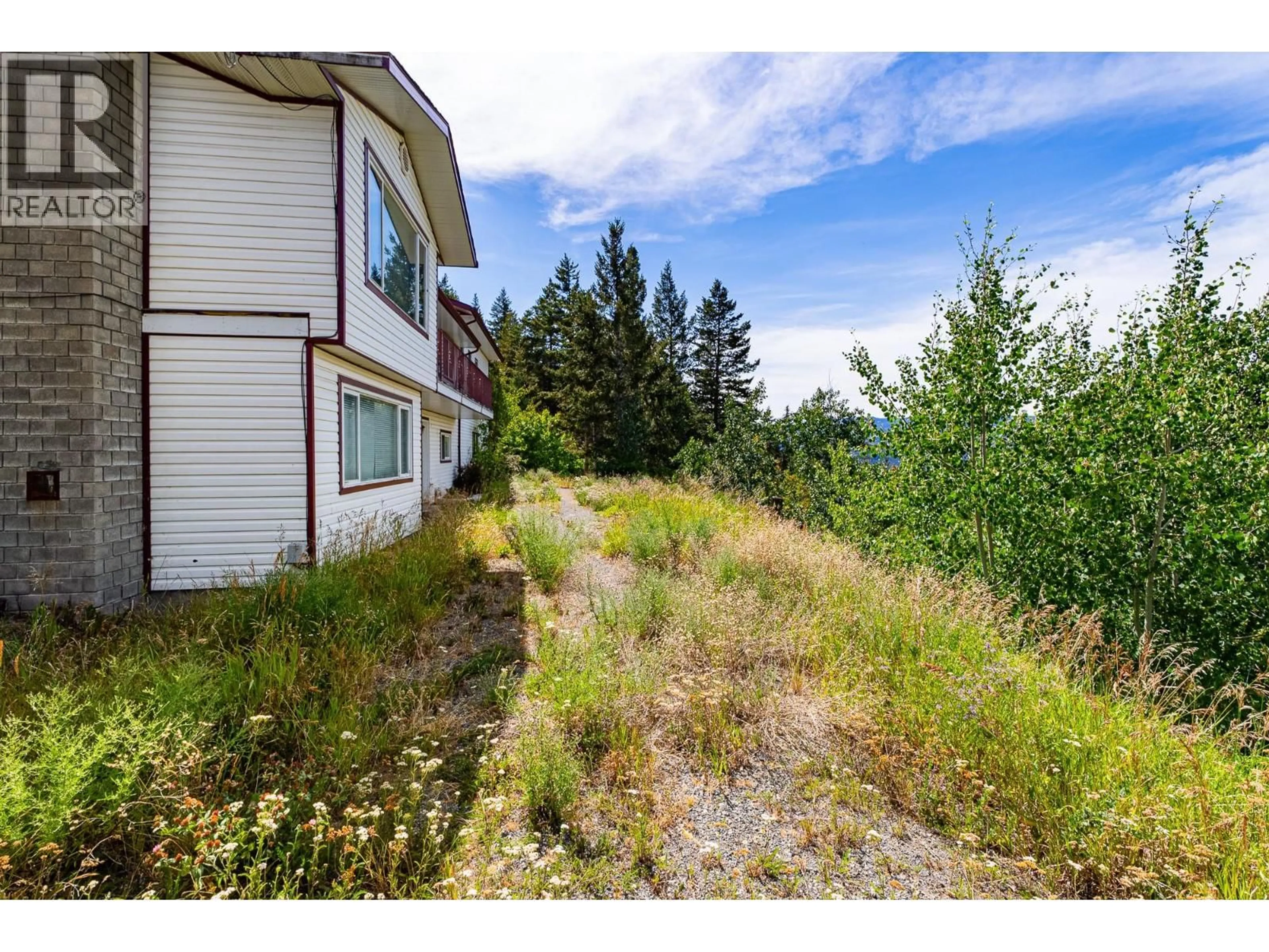 A pic from outside/outdoor area/front of a property/back of a property/a pic from drone, mountain view for 3104 PANORAMA DRIVE, Merritt British Columbia V1K1J4