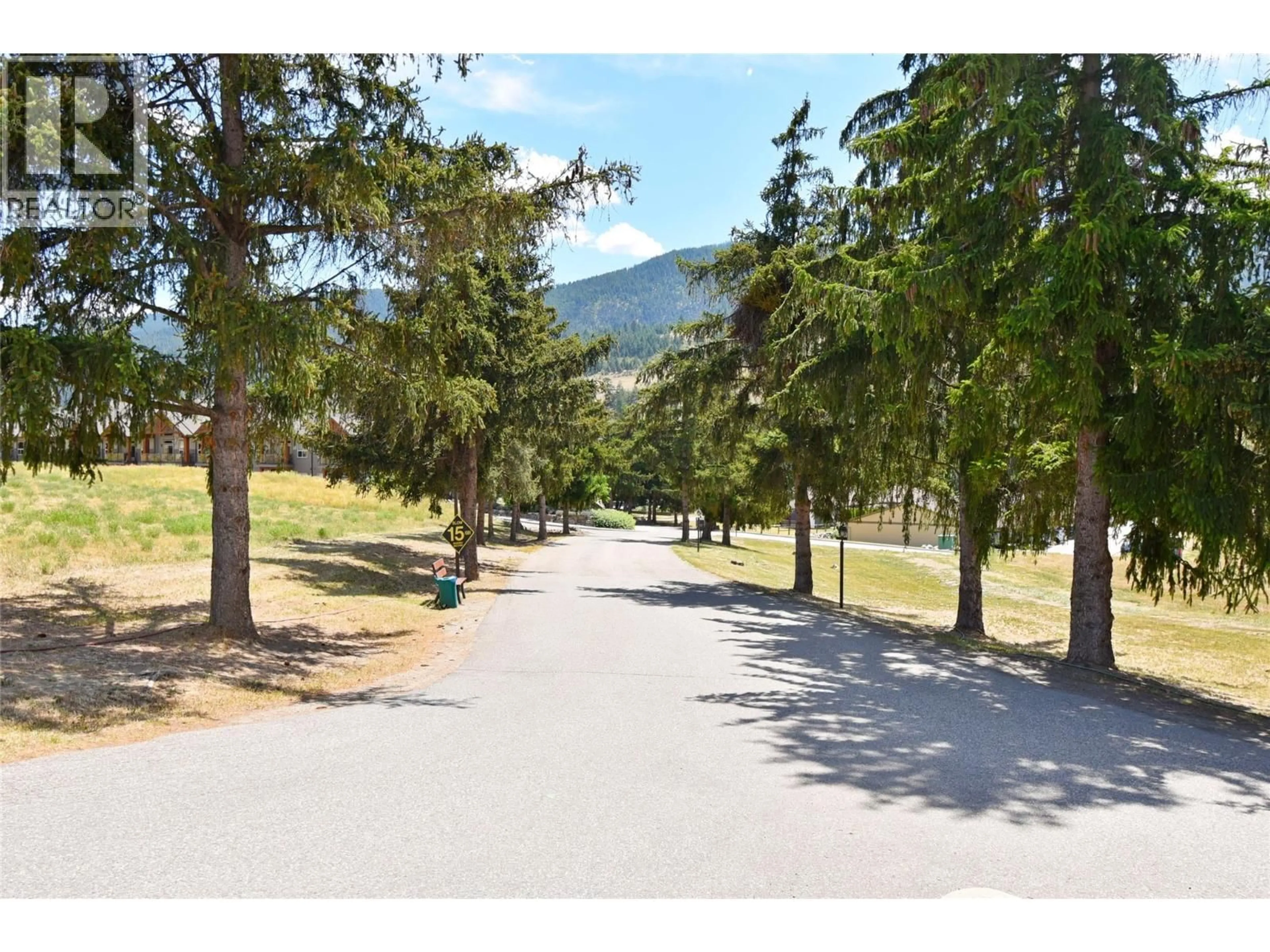 Blurry image for 207 - 9100 MACKIE DRIVE, Coldstream British Columbia V1B1G9