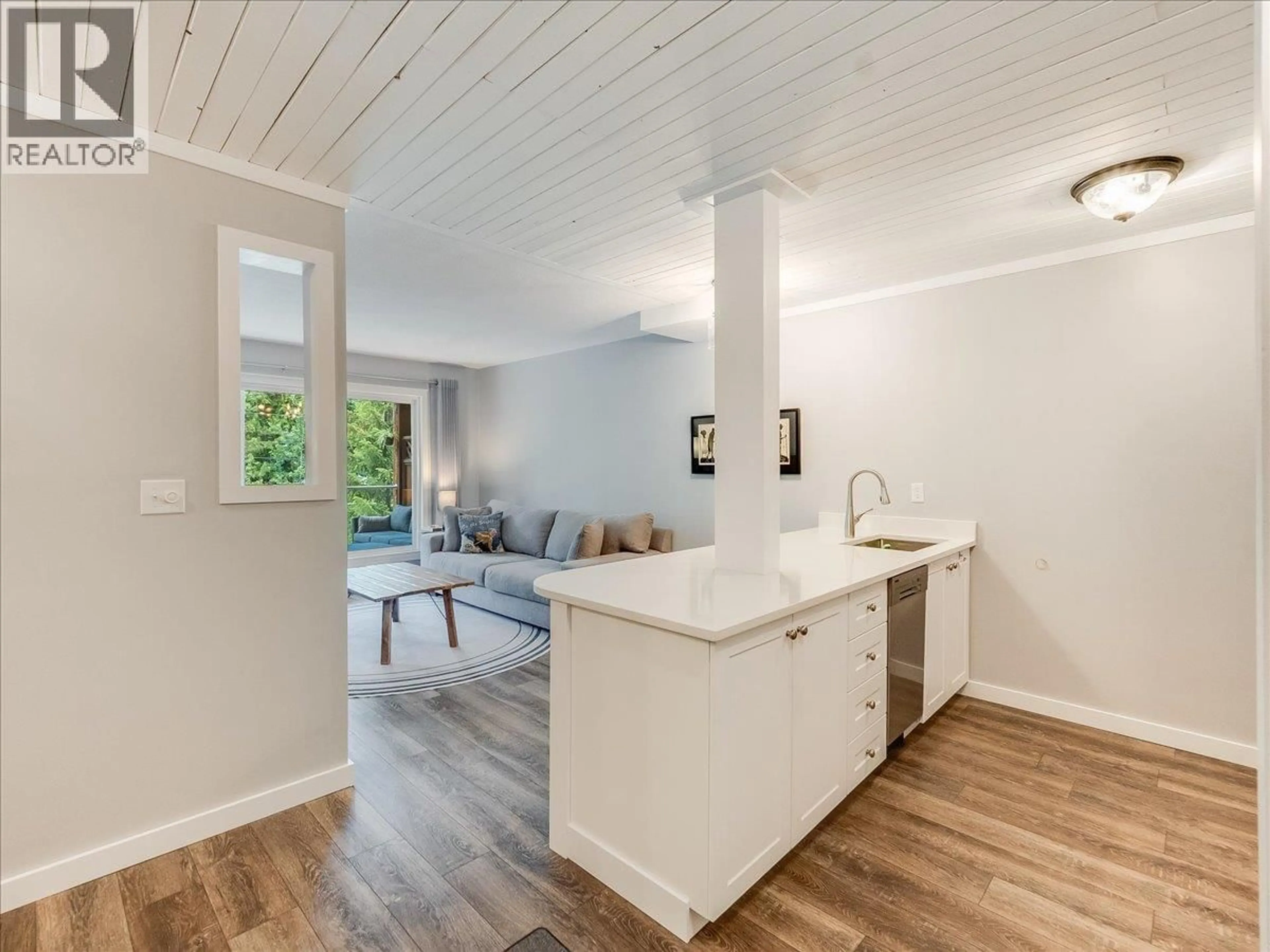 Open concept kitchen, unknown for 207 - 1800 KIRKUP AVENUE, Rossland British Columbia V0G1Y0