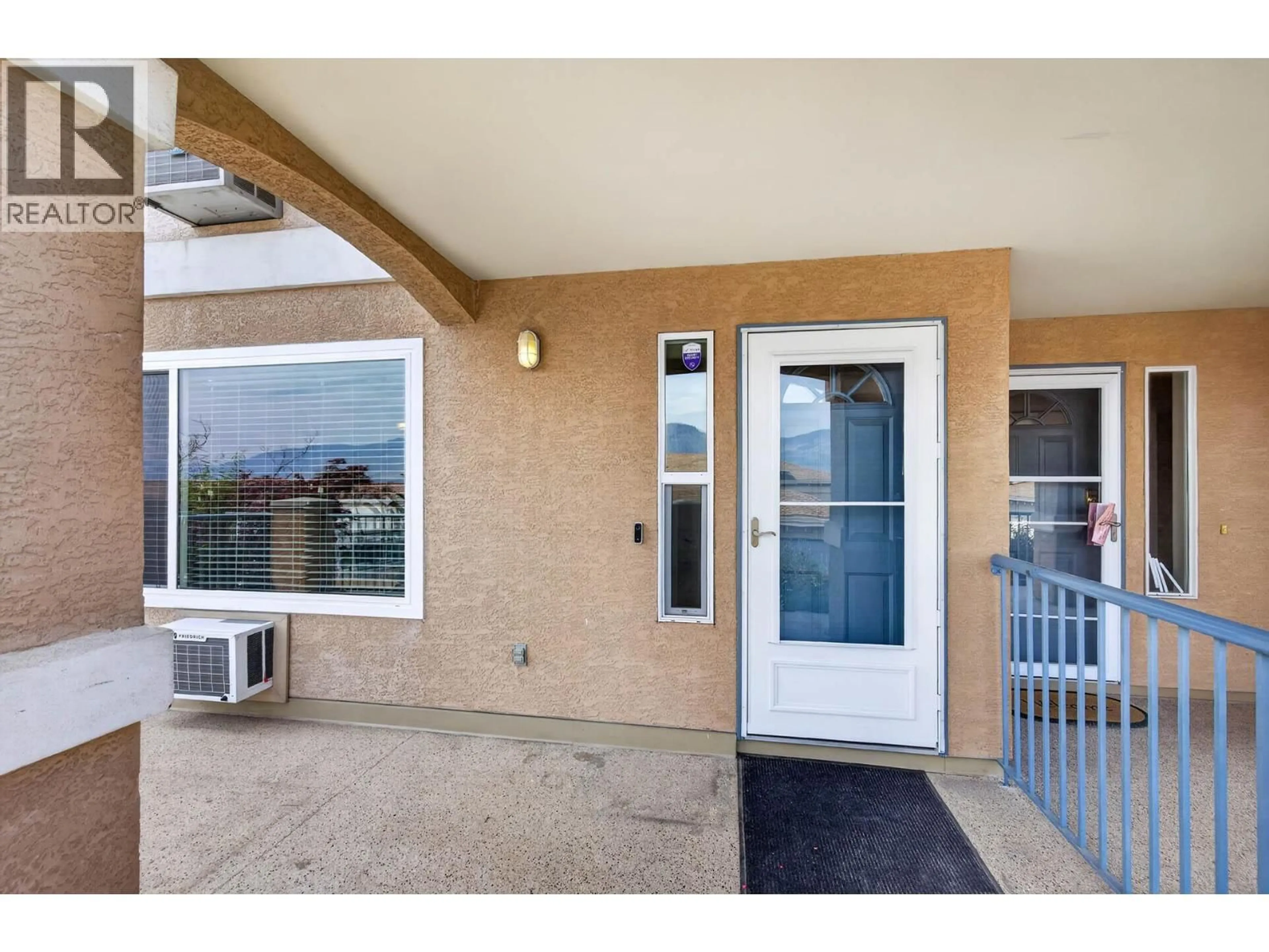 Unknown for 402 - 875 SAHALI TERRACE, Kamloops British Columbia V2C6W9