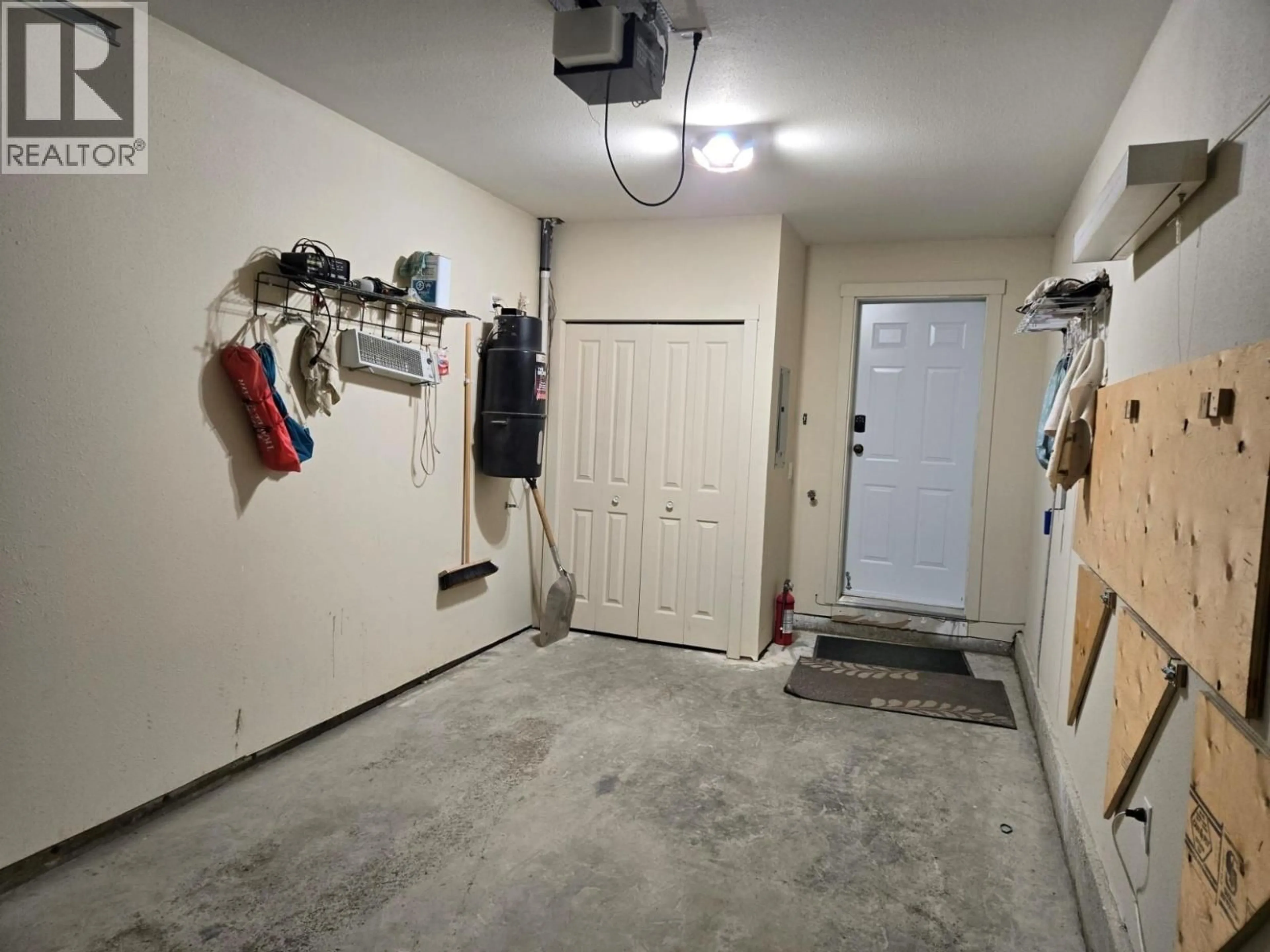 Unknown for 27 - 2075 SUMMIT DRIVE, Panorama British Columbia V0A1T0
