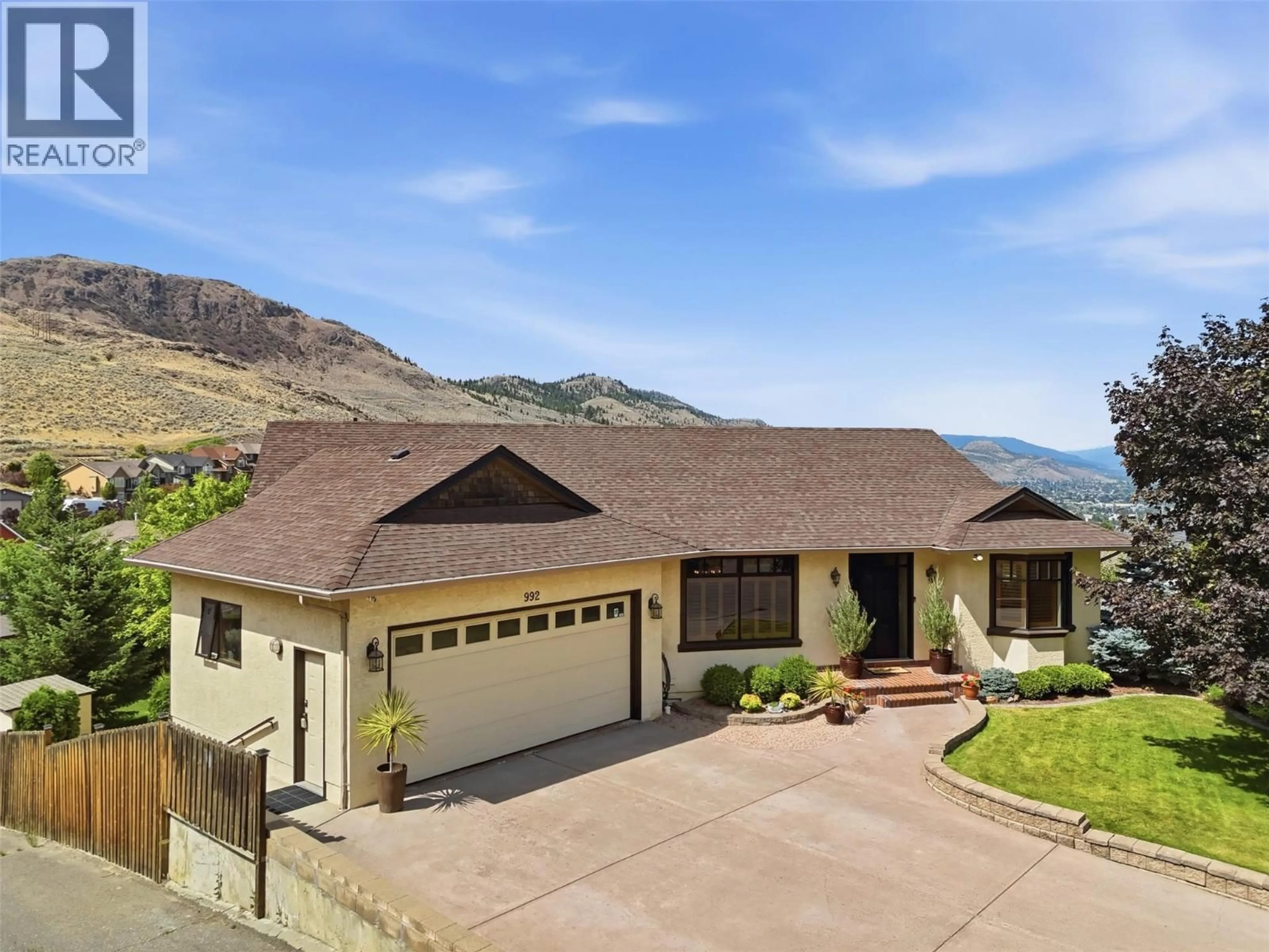 Home with vinyl exterior material, mountain view for 992 QUAIL COURT, Kamloops British Columbia V2B8P2
