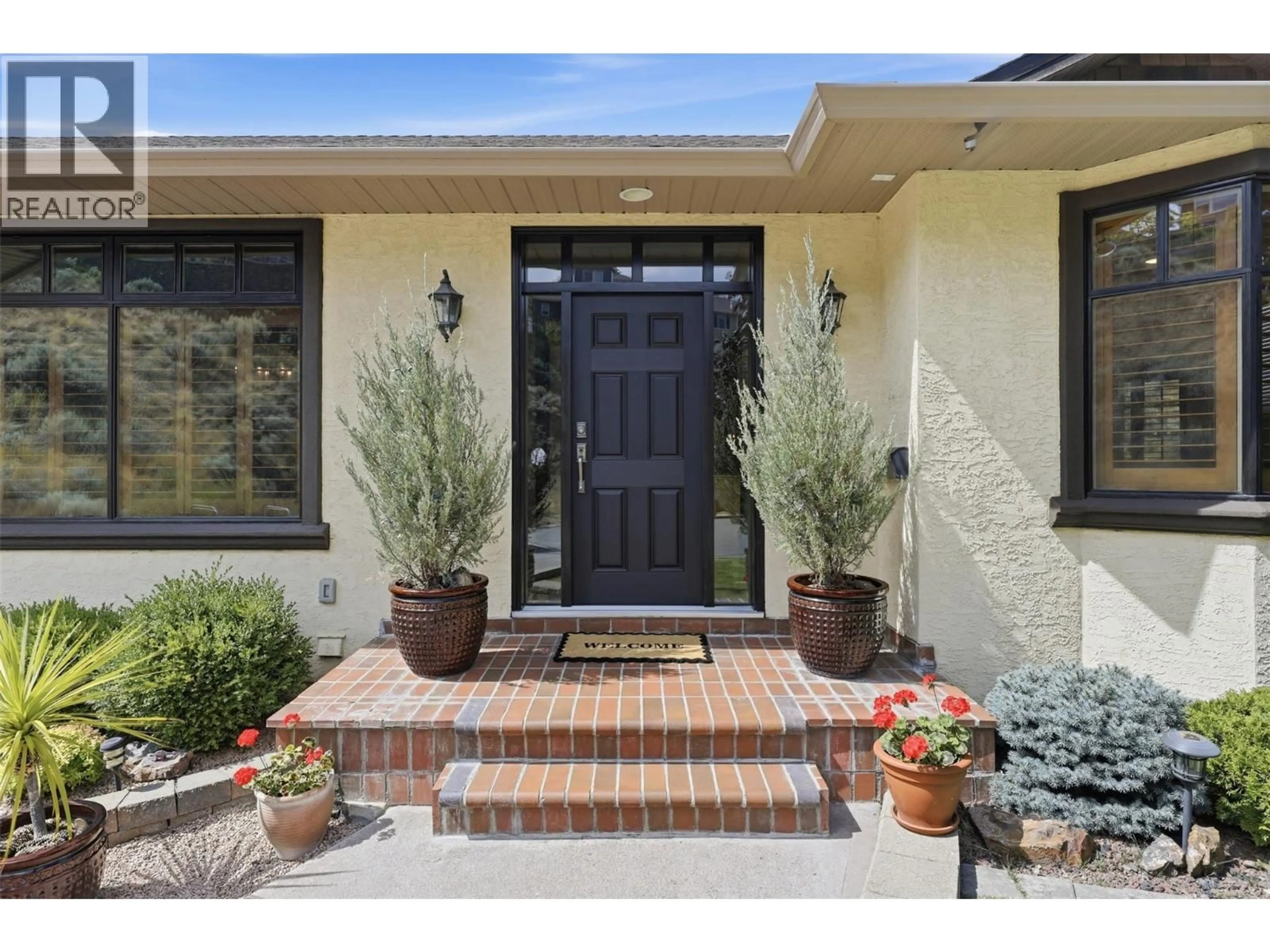 Indoor entryway for 992 QUAIL COURT, Kamloops British Columbia V2B8P2