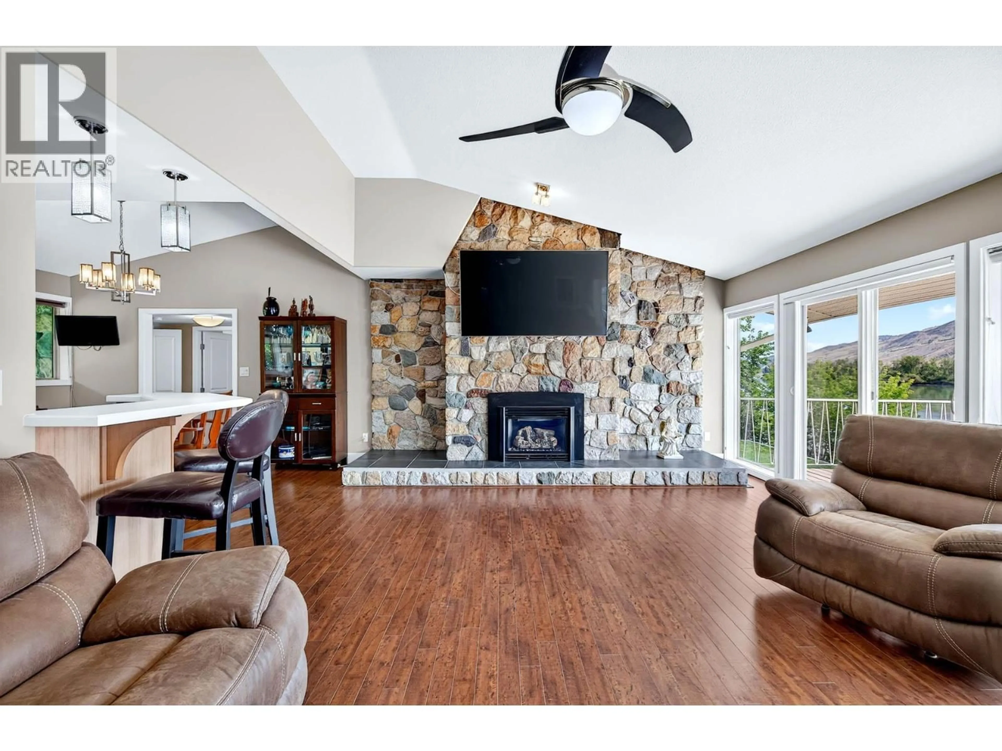 Living room with furniture, unknown for 2165 WESTSYDE ROAD, Kamloops British Columbia V2B7C3