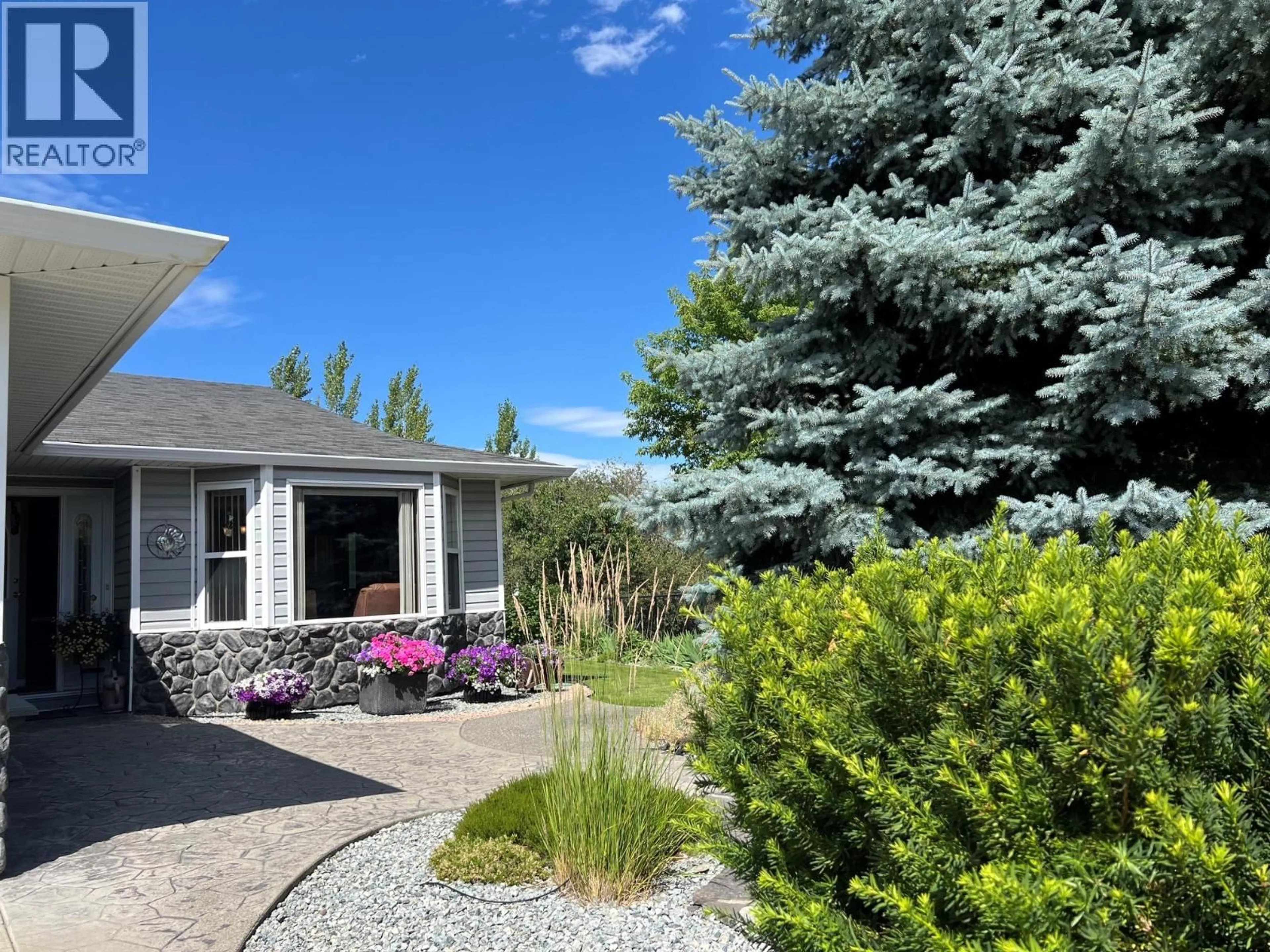 Home with vinyl exterior material, unknown for 660 6TH AVENUE, Vernon British Columbia V1H1Z1