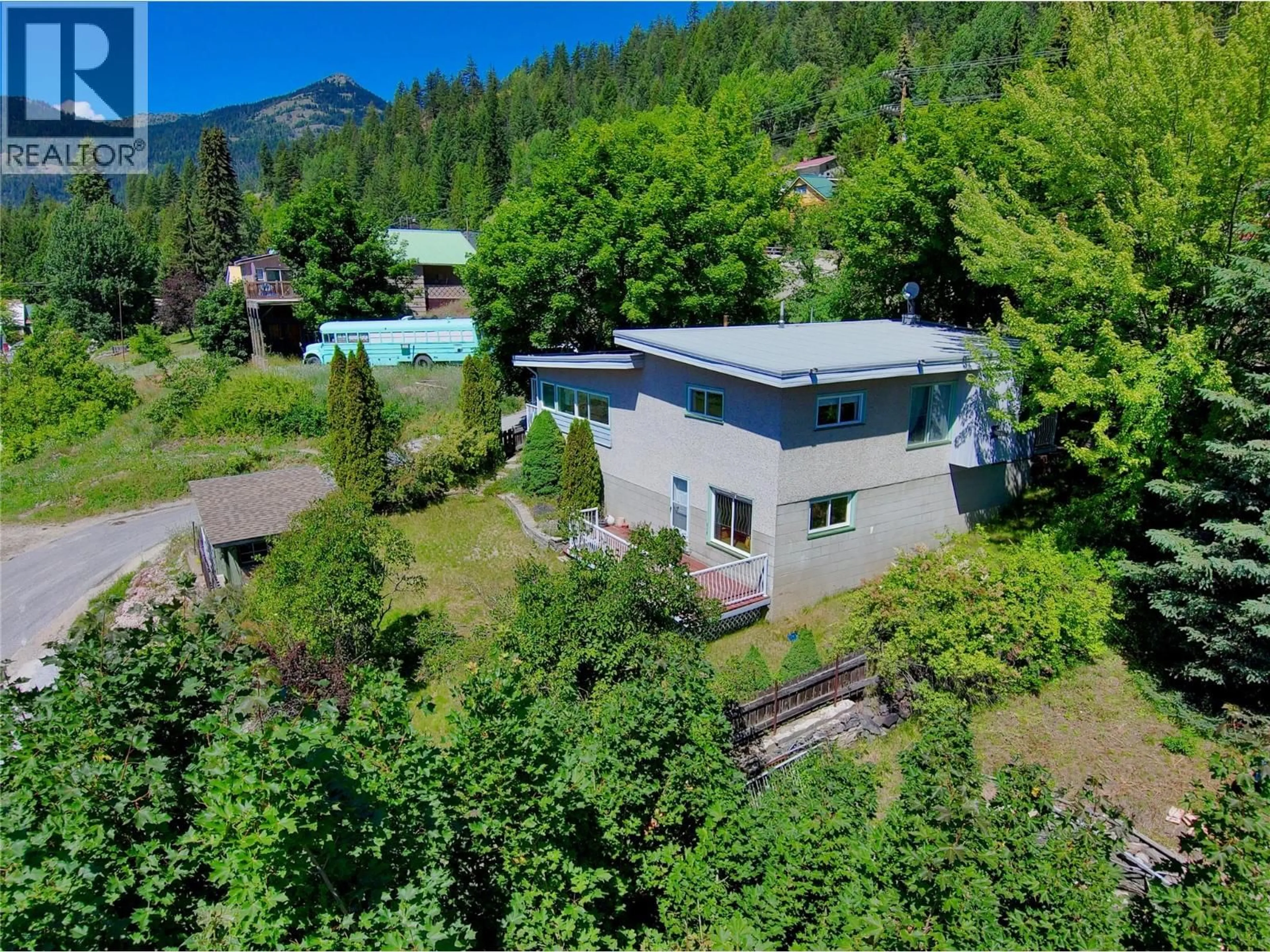 A pic from outside/outdoor area/front of a property/back of a property/a pic from drone, unknown for 1603 HARASIN ALLEY, Rossland British Columbia V0G1Y0