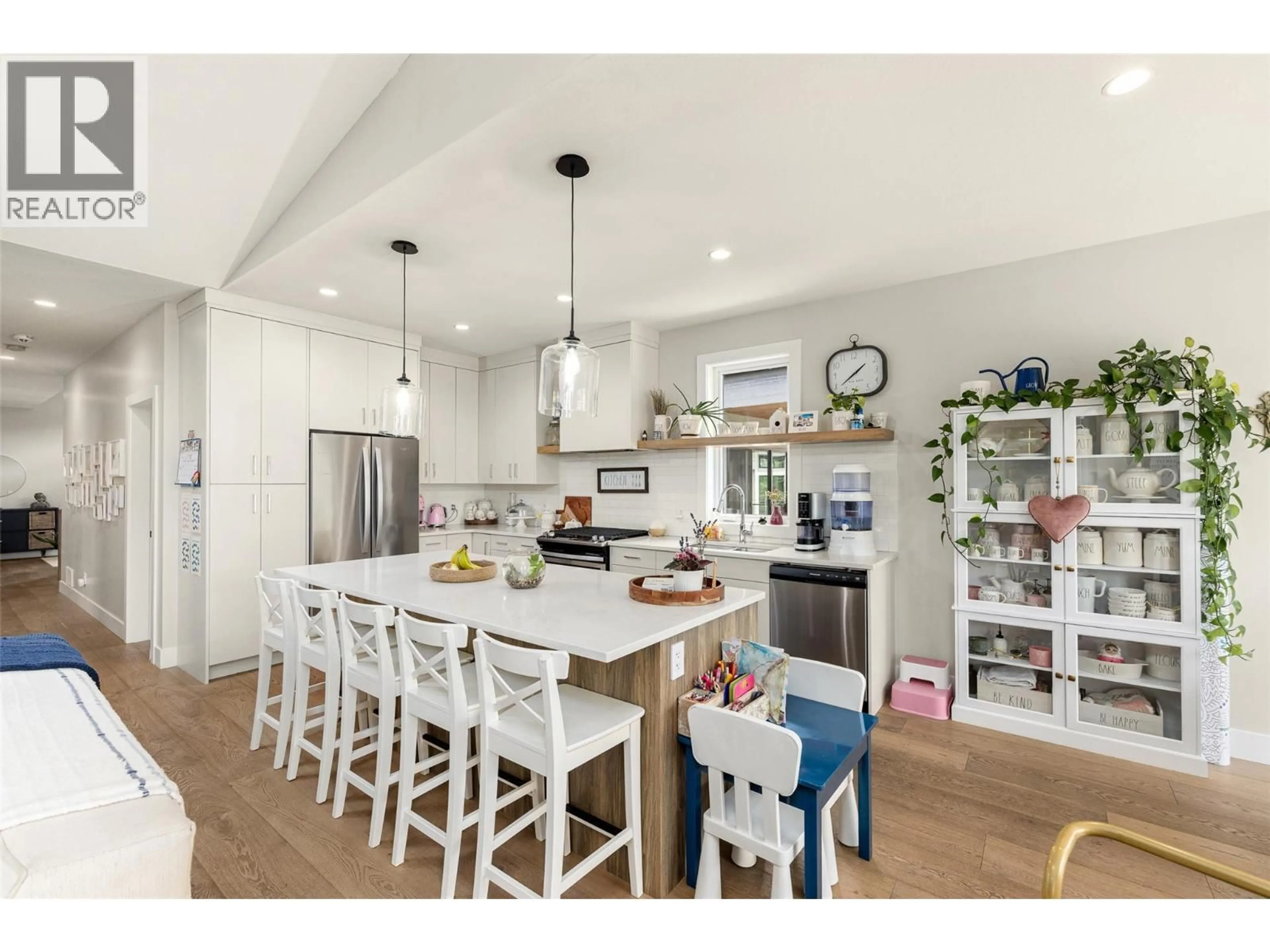 Open concept kitchen, unknown for 10293 LONG ROAD, Lake Country British Columbia V4V0A9