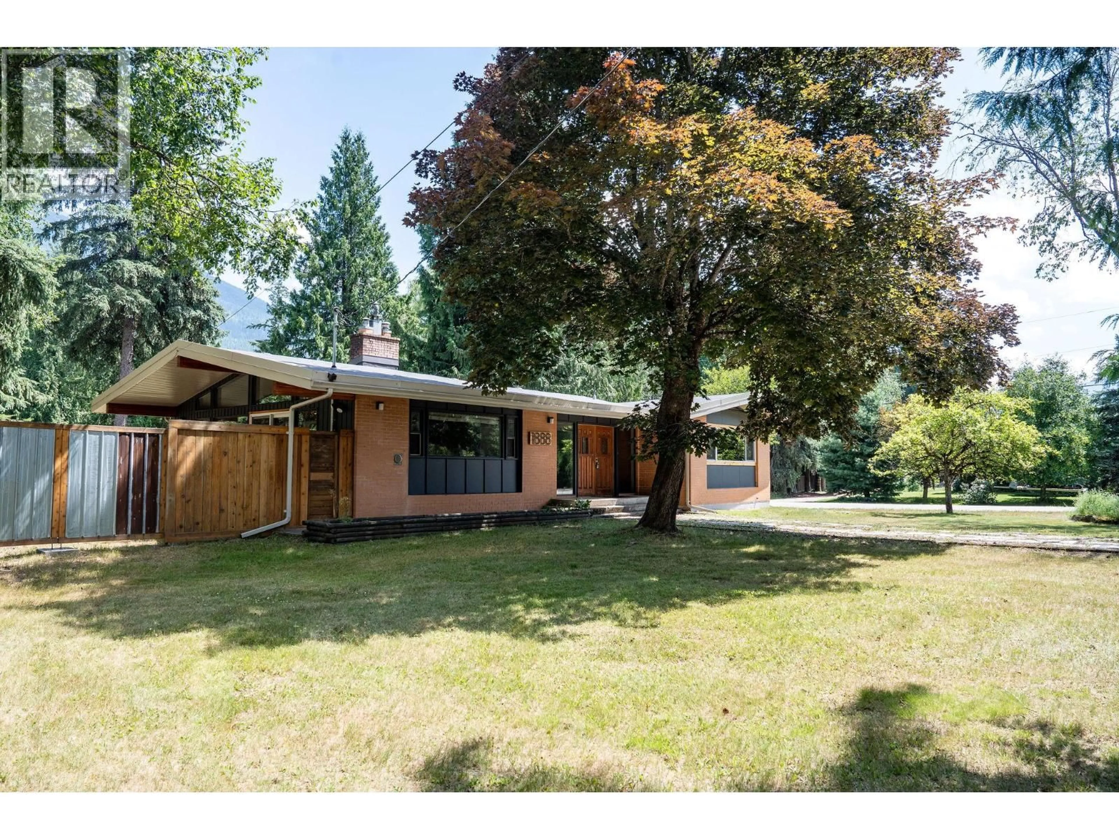 A pic from outside/outdoor area/front of a property/back of a property/a pic from drone, unknown for 1888 AIRPORT WAY, Revelstoke British Columbia V0E2S0