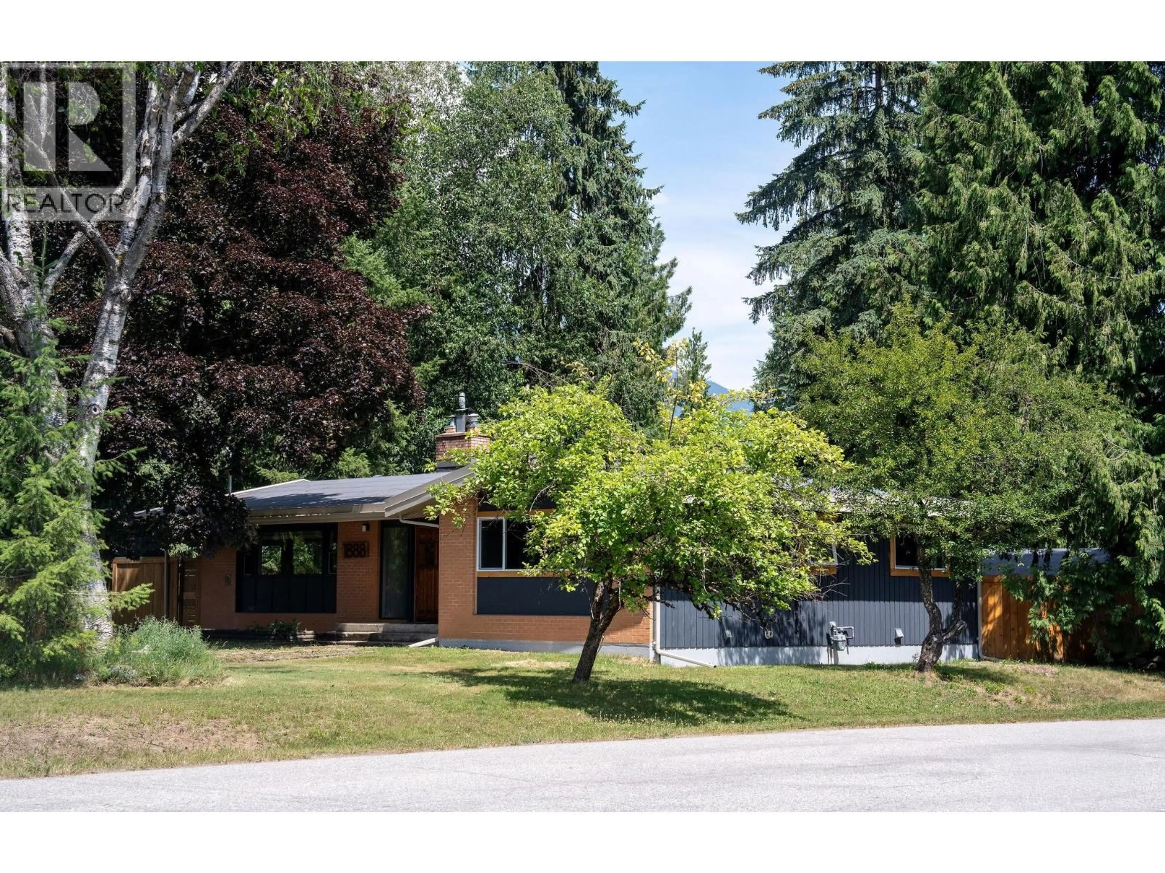 Unknown for 1888 AIRPORT WAY, Revelstoke British Columbia V0E2S0
