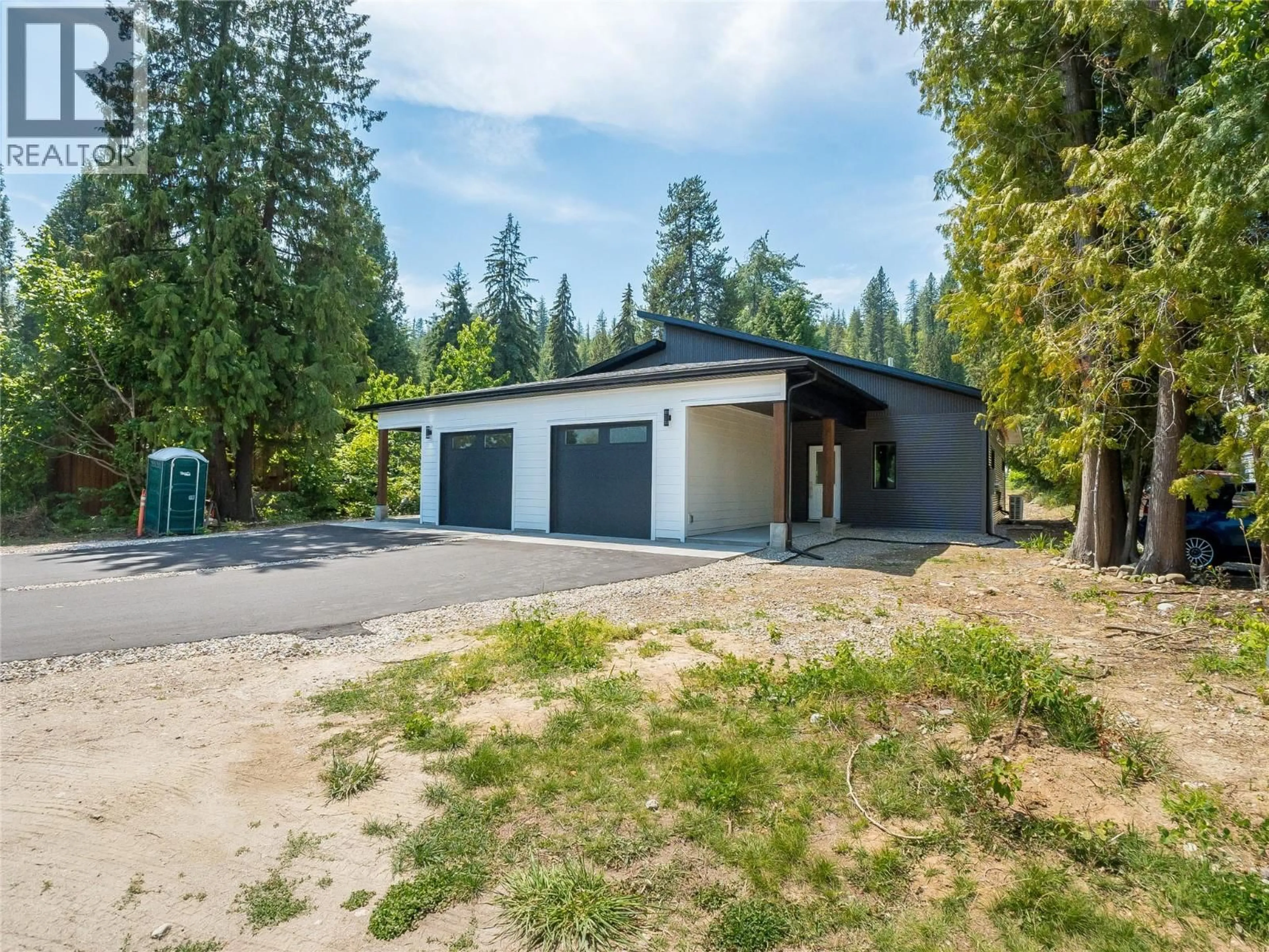 Unknown for 2632 9TH AVENUE, Castlegar British Columbia V1N2Y9