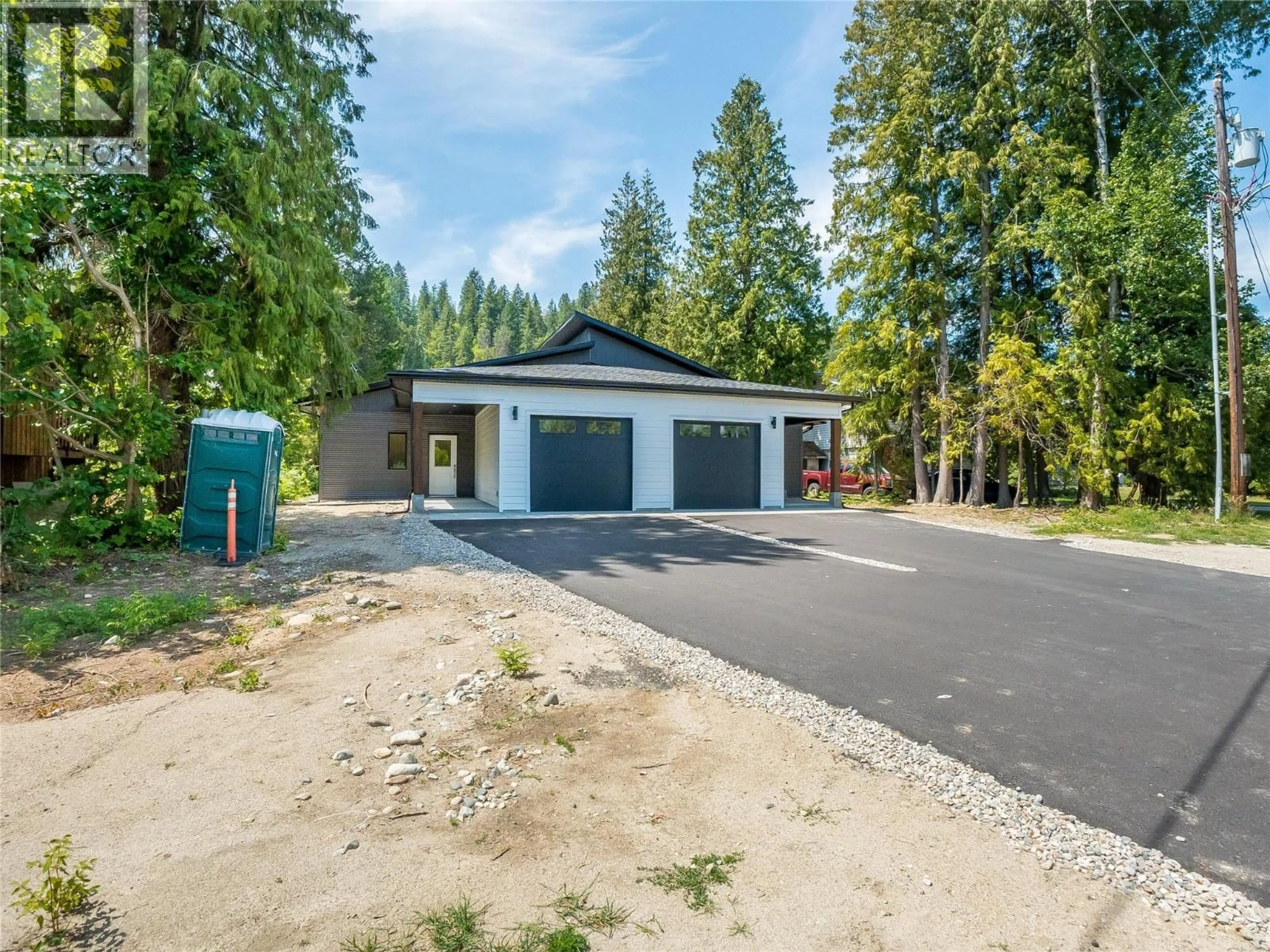 Unknown for 2634 9TH AVENUE, Castlegar British Columbia V1N2Y9