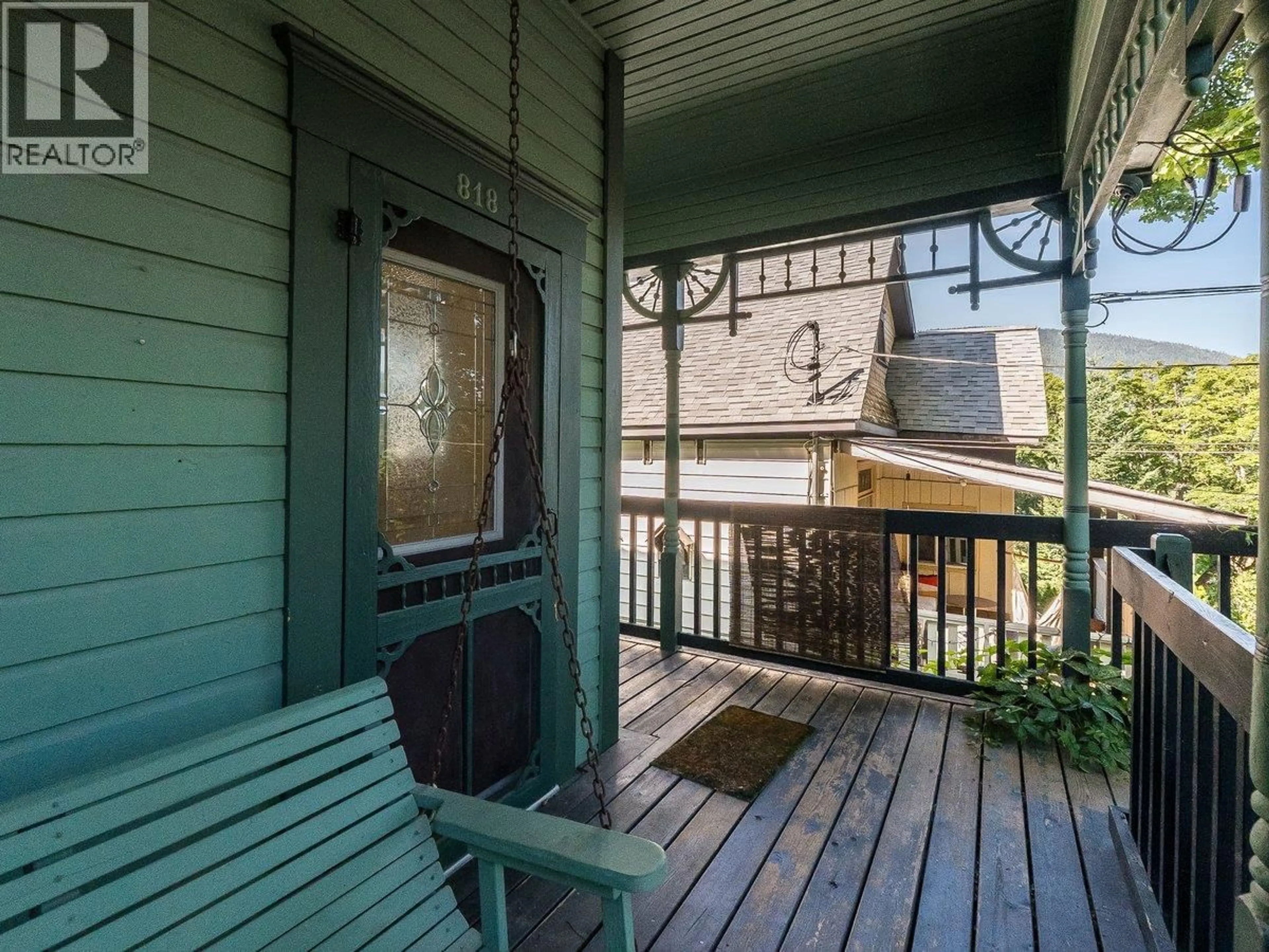 Patio, street for 818 MILL STREET, Nelson British Columbia V1L4S7