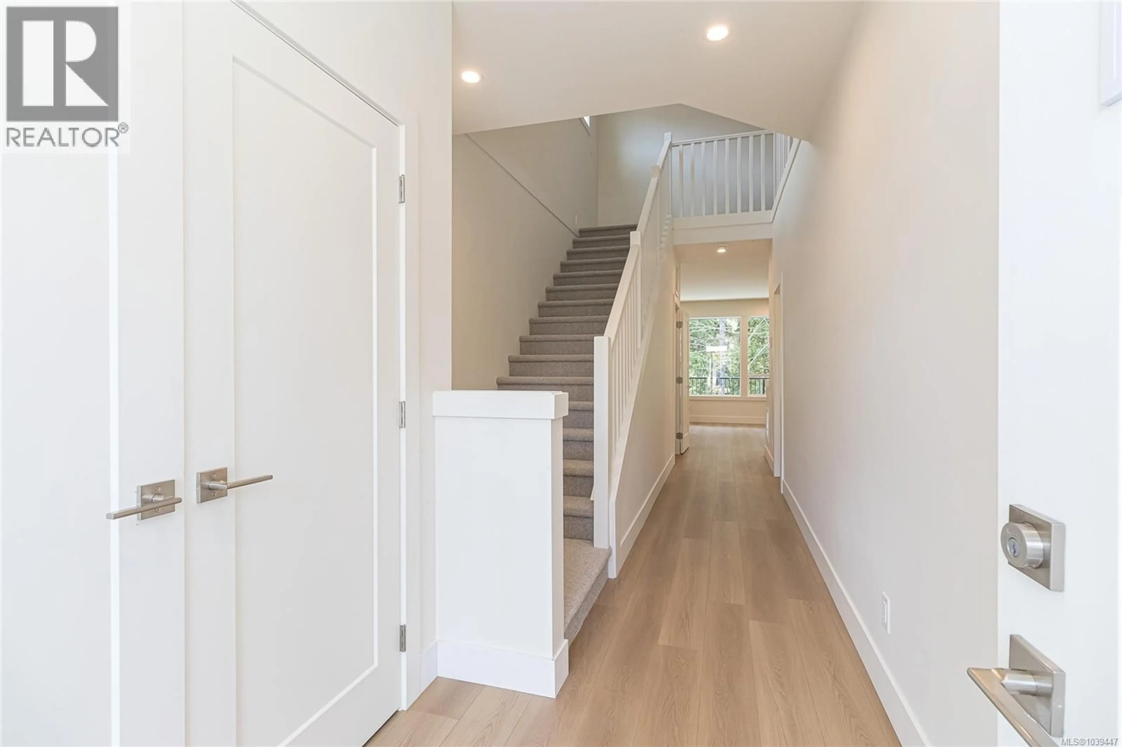 Indoor entryway for 2172 BELLFLOWER DRIVE, Langford British Columbia V9C0S6