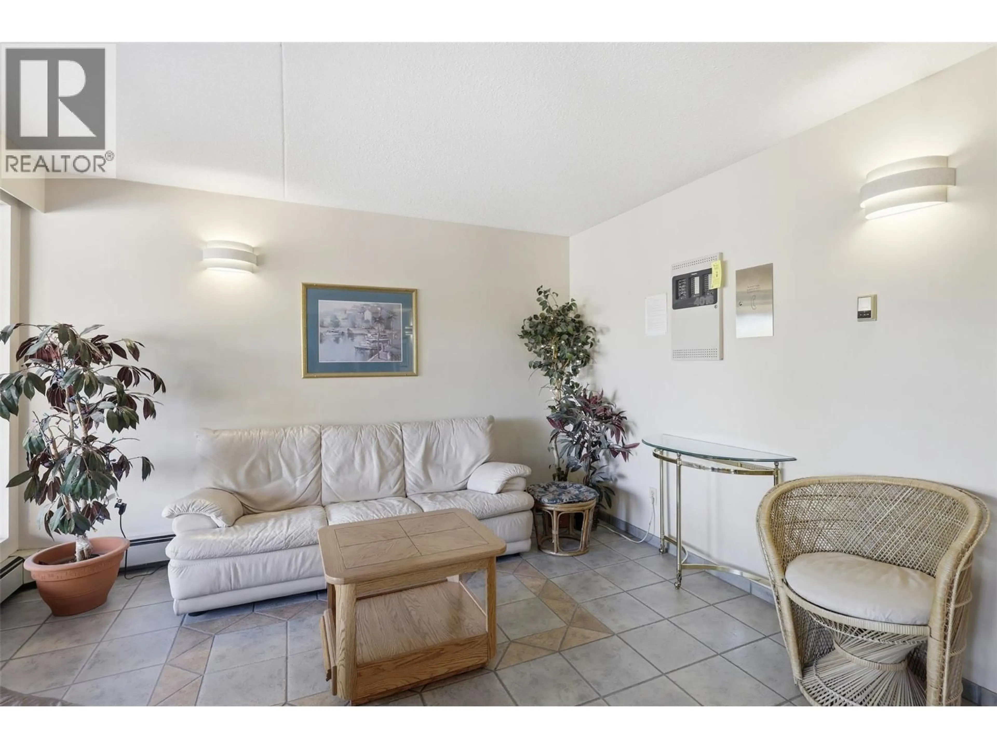 Living room with furniture, unknown for 604 - 525 NICOLA STREET, Kamloops British Columbia V2C6J5
