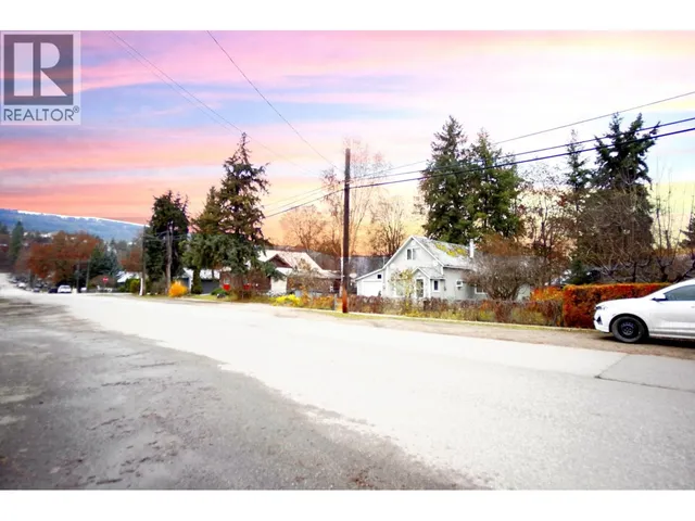 611 REGENT AVENUE, Enderby 2