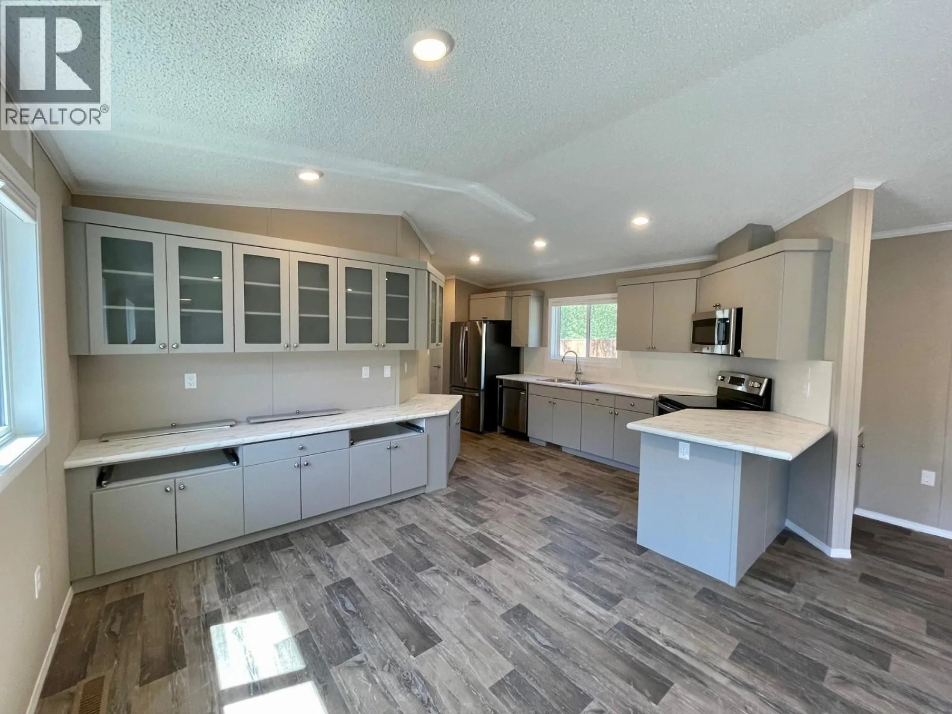 Open concept kitchen, unknown for 47 - 100 ASPEN DRIVE, Sparwood British Columbia V0B2G0