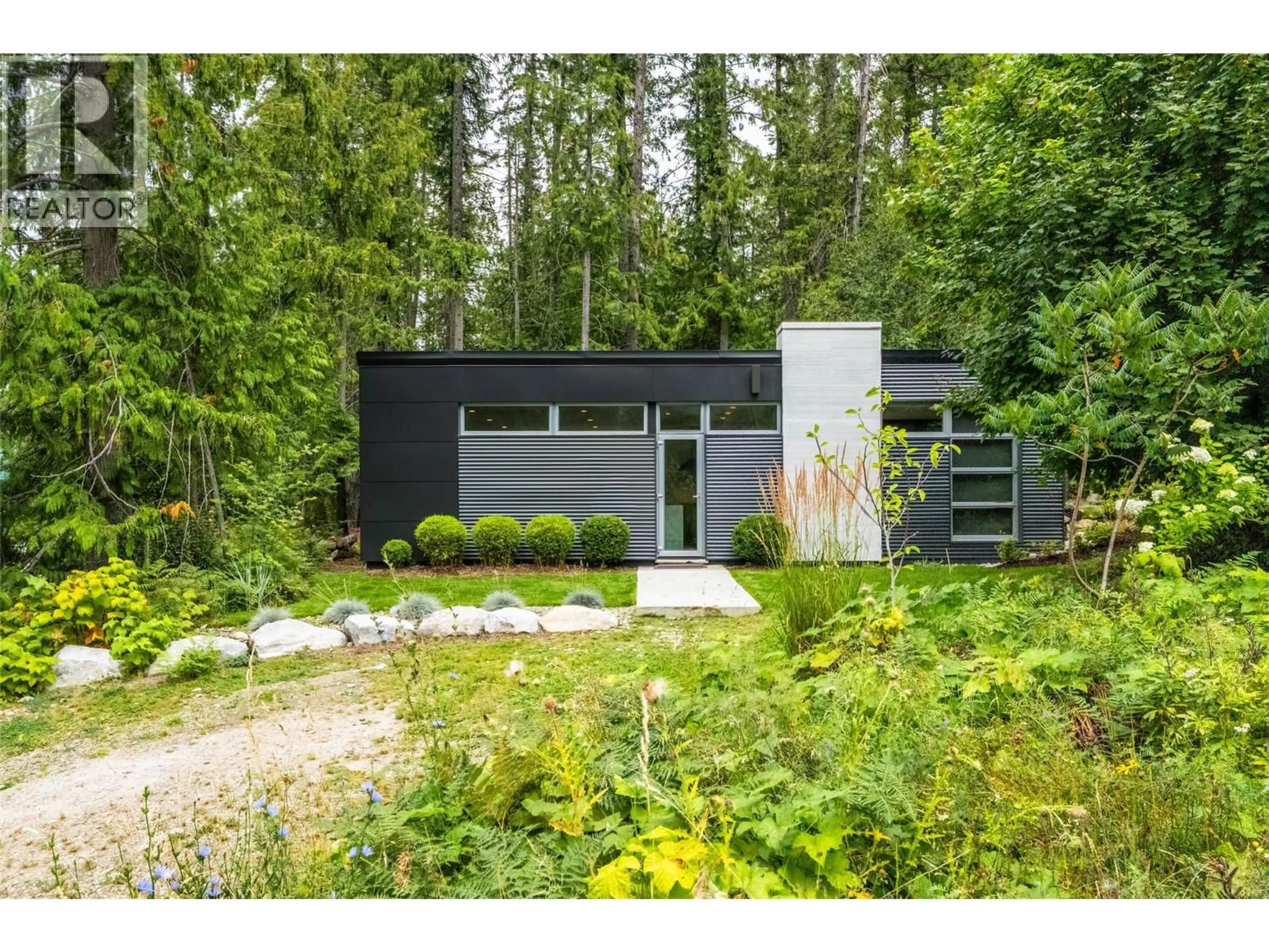 Shed for 183-191 KOOTENAY LAKE ROAD, Procter British Columbia V1L0B6