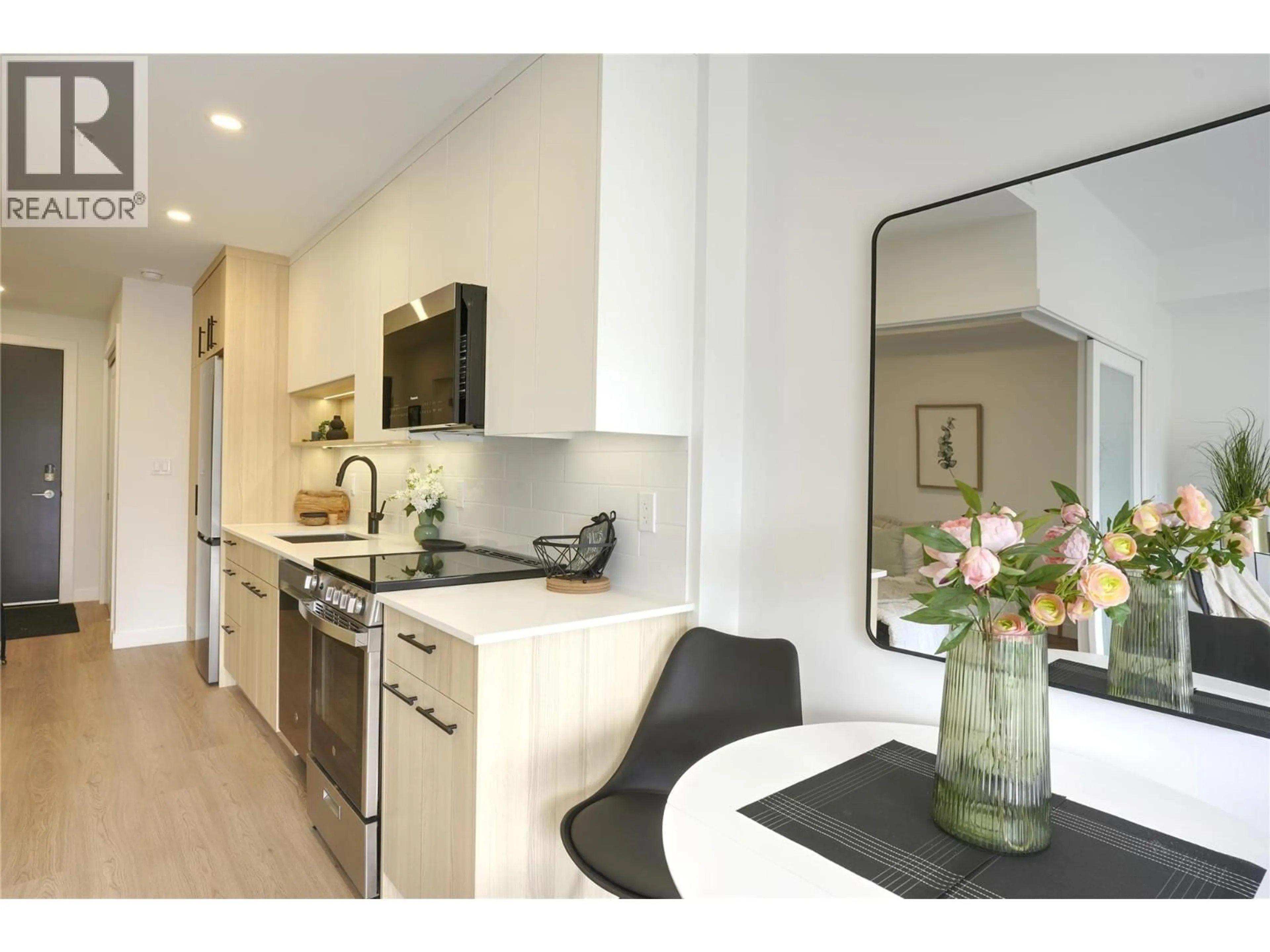 Open concept kitchen, unknown for 408 - 1380 PRIDHAM AVENUE, Kelowna British Columbia V1Y6B5