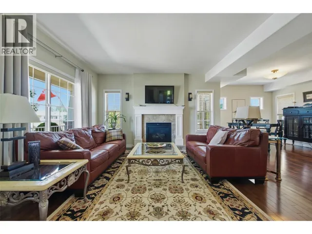 2249 WILKINSON STREET, Kelowna 3