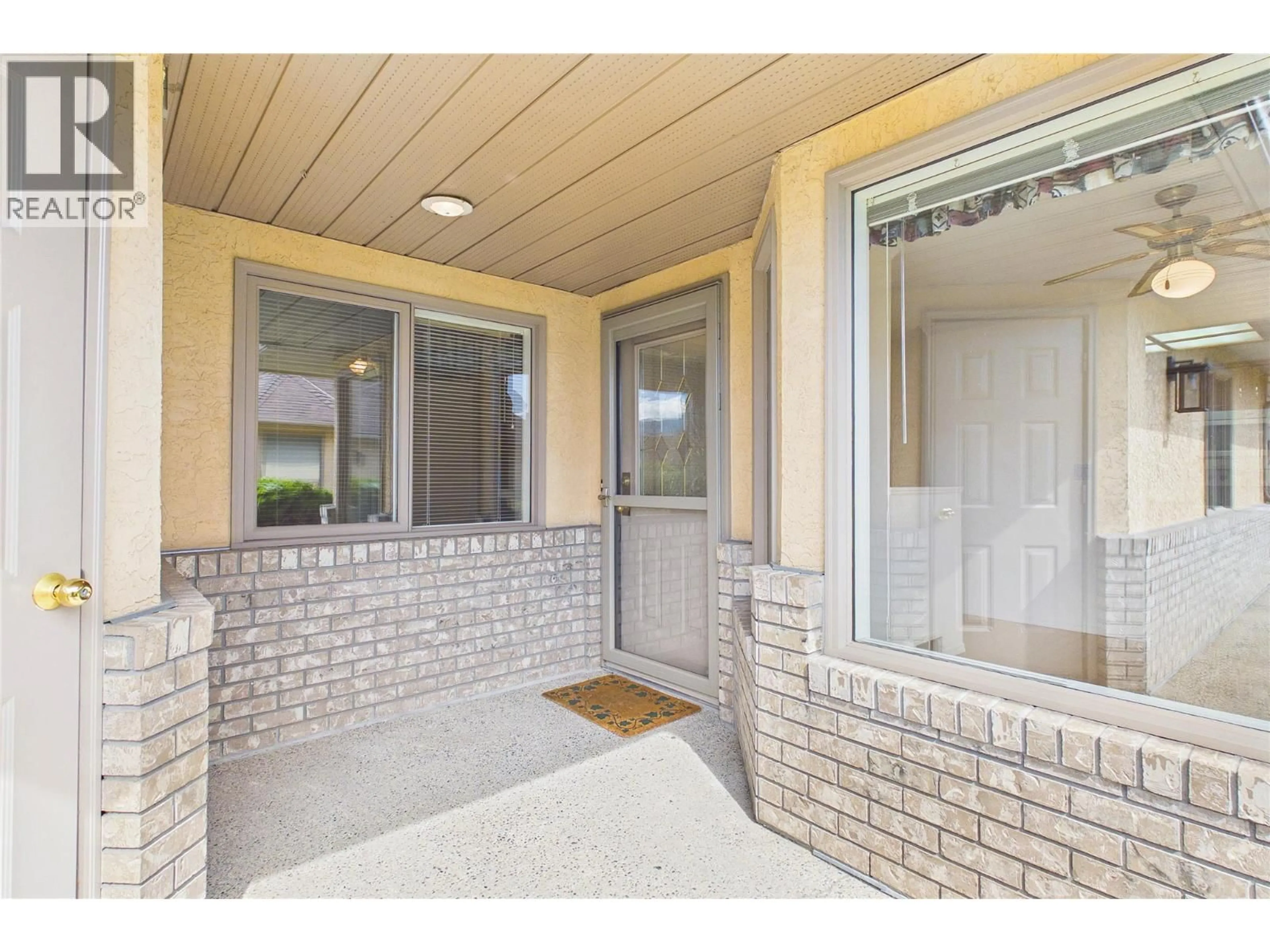 Indoor entryway for 12 - 860 LANFRANCO ROAD, Kelowna British Columbia V1W3W9
