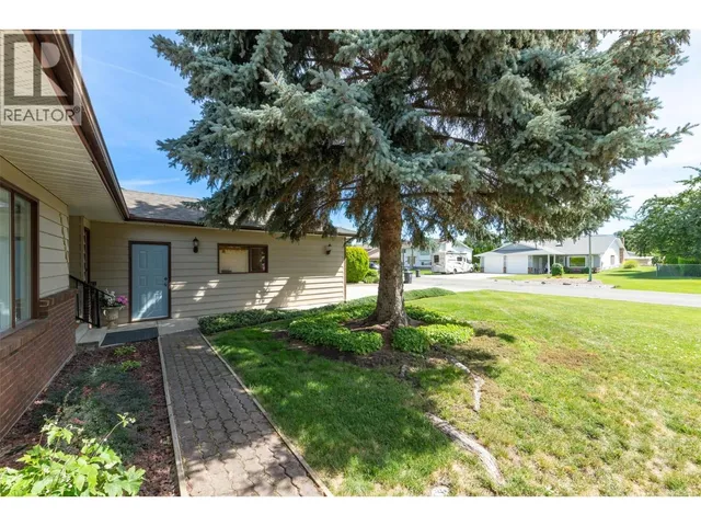 2434 RHONDDA CRESCENT, Kelowna 5