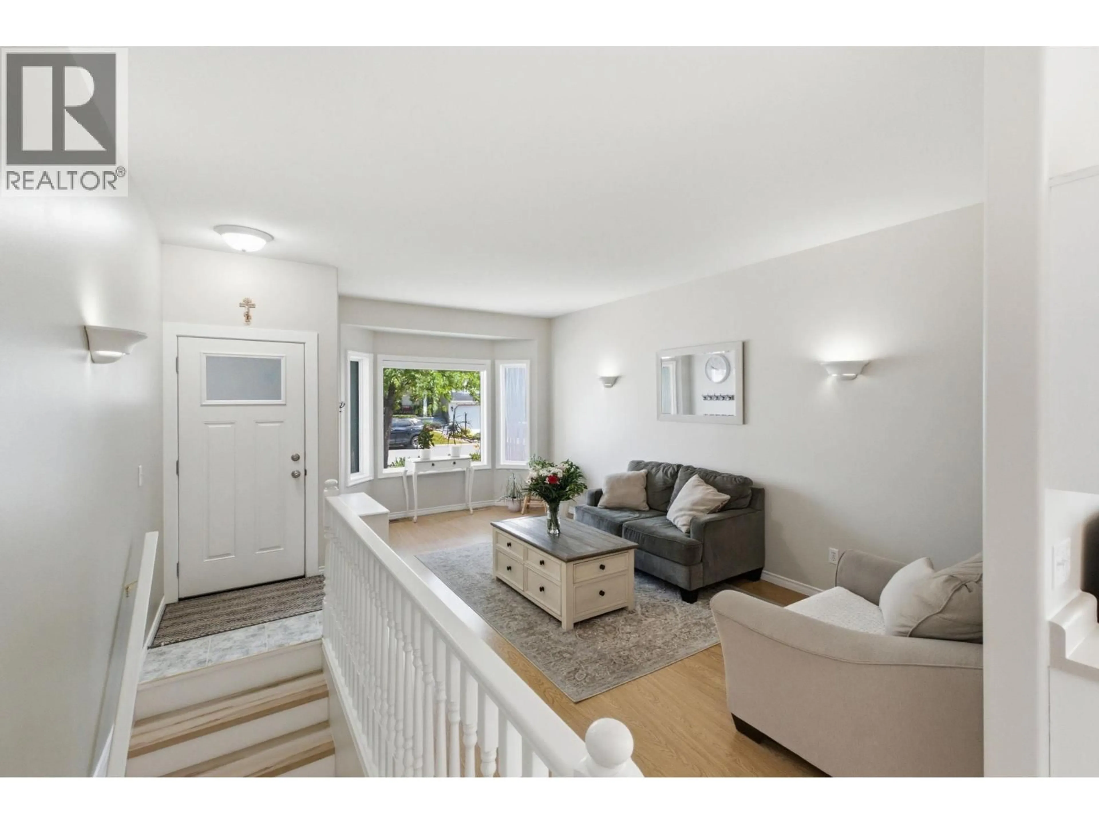 Living room with furniture, unknown for 45 - 6100 OLD VERNON ROAD, Kelowna British Columbia V1X7T8