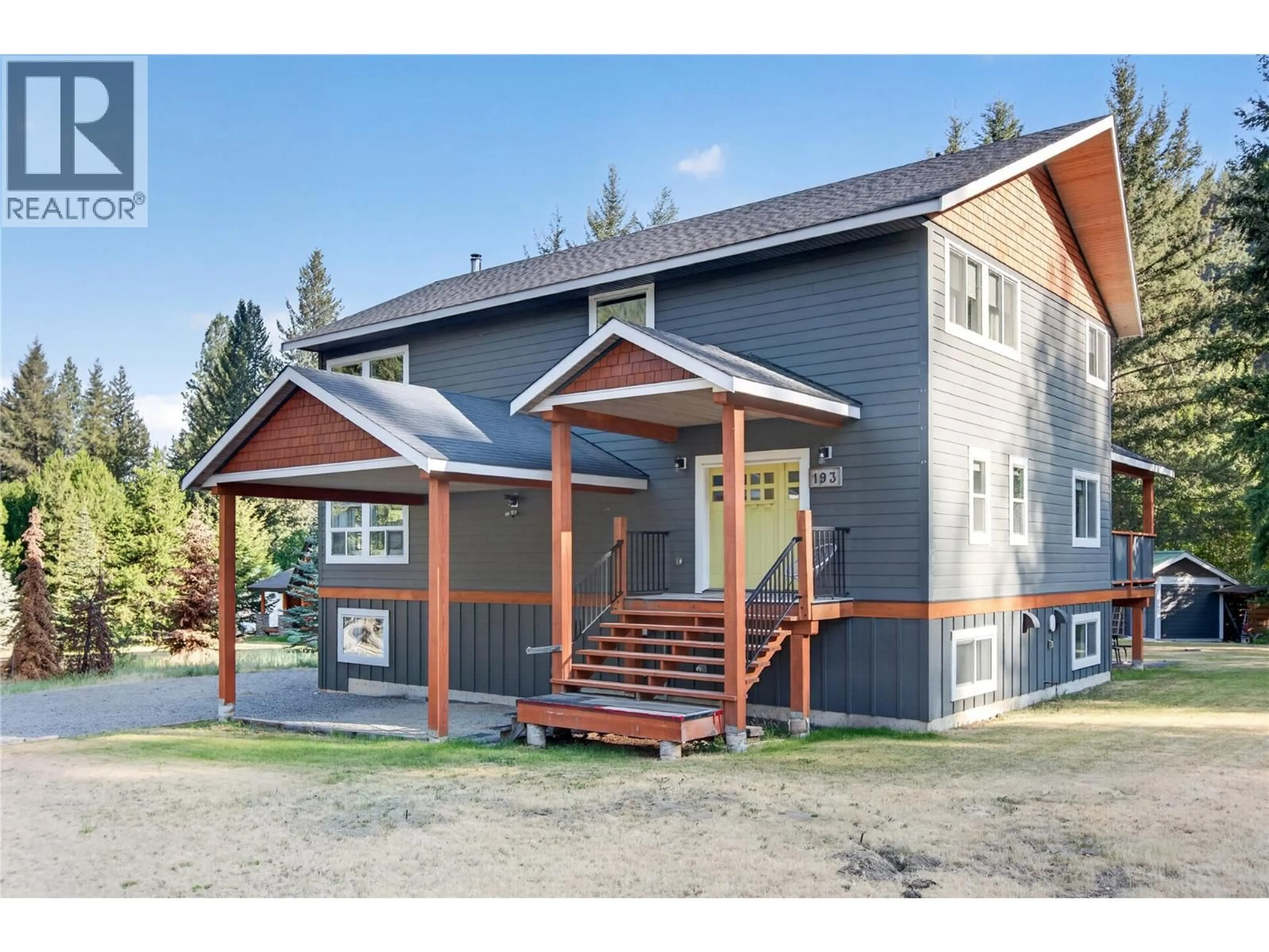 Home with vinyl exterior material, building for 193 LOCKIE ROAD, Tulameen British Columbia V0X1W0
