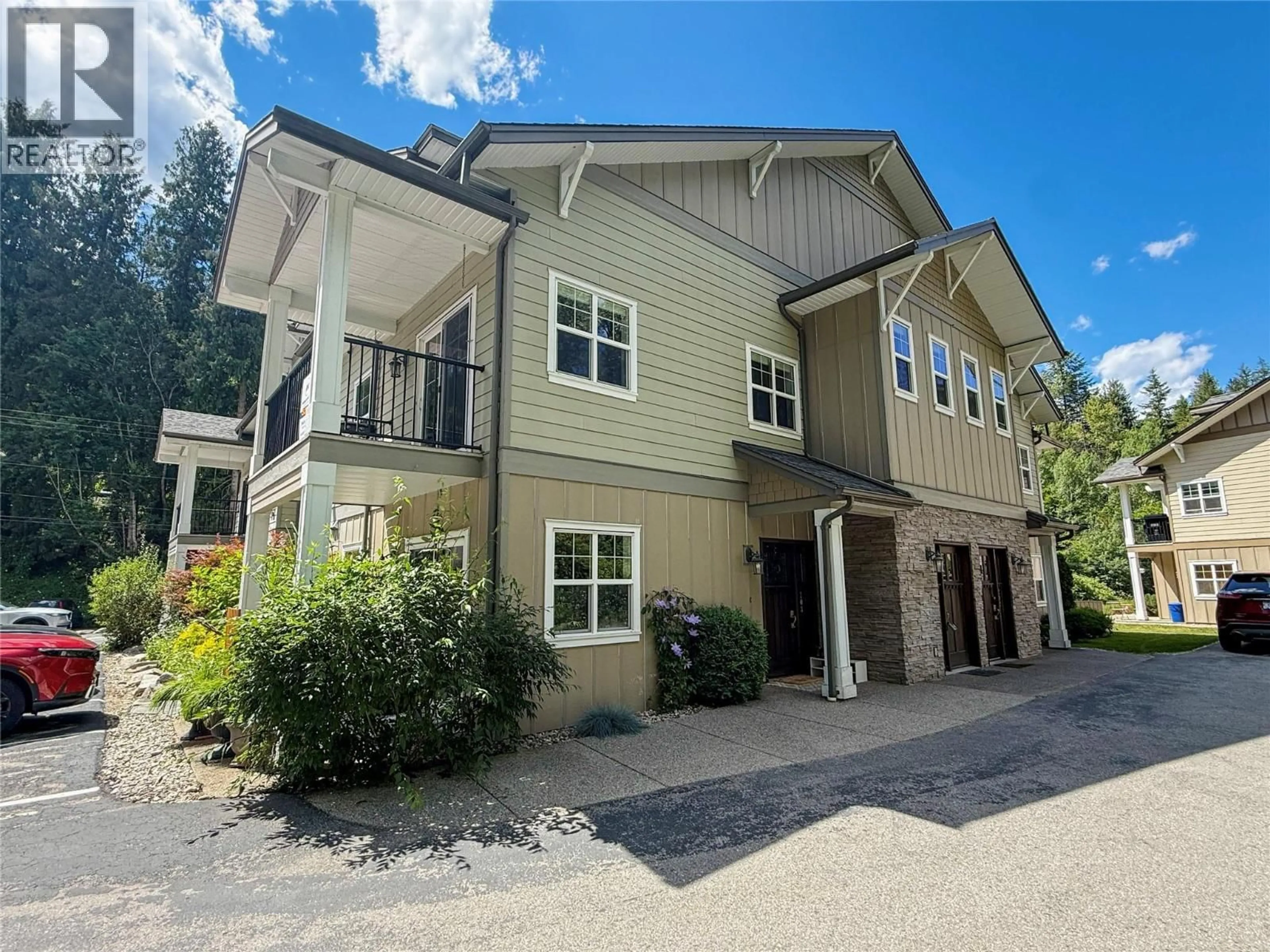 Home with vinyl exterior material, unknown for 103 - 2011 PERRIER ROAD, Nelson British Columbia V1L6Y8