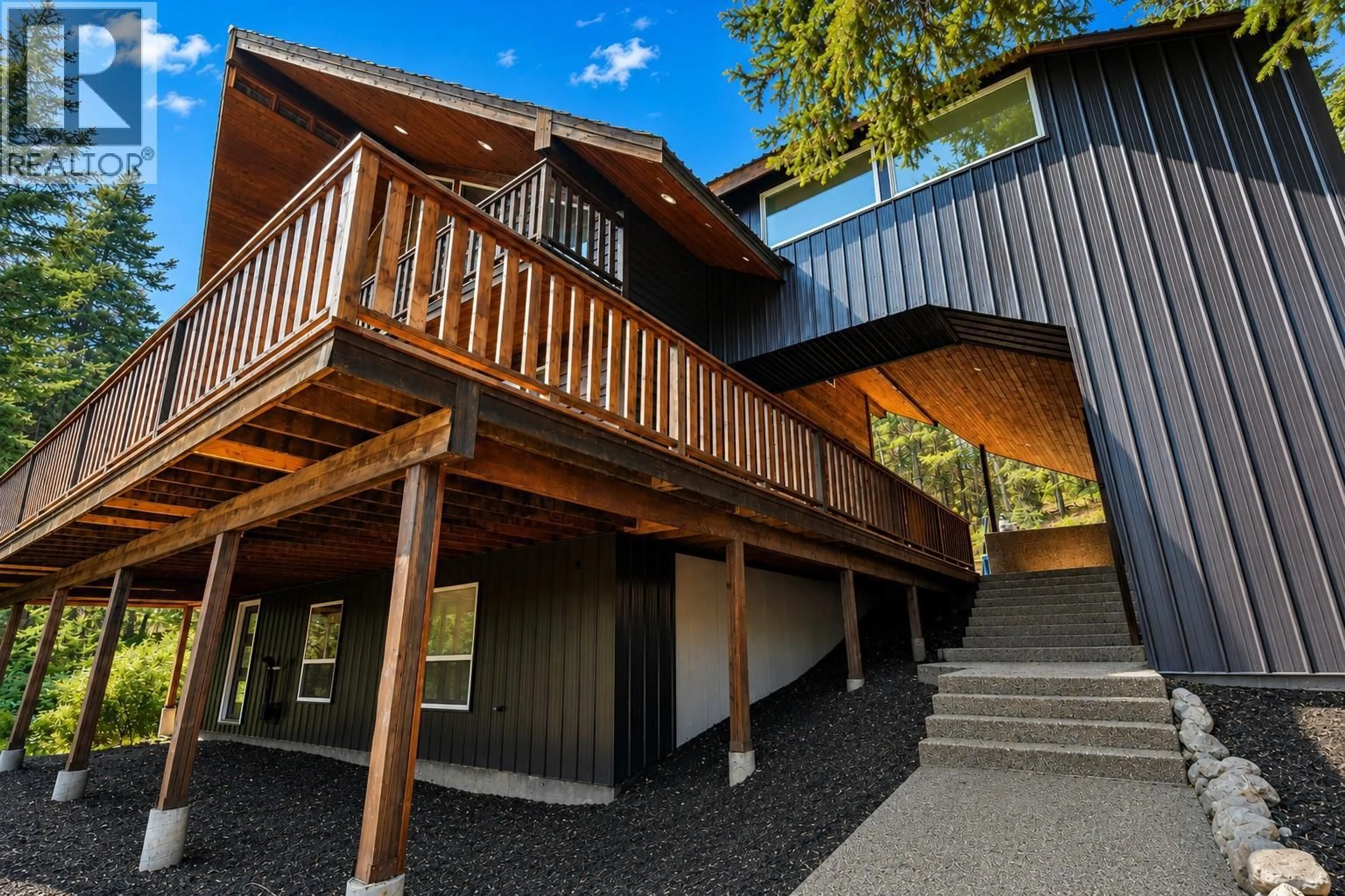 Home with vinyl exterior material, unknown for 842 GRAND ORO ROAD, Kaleden British Columbia V0H1K0