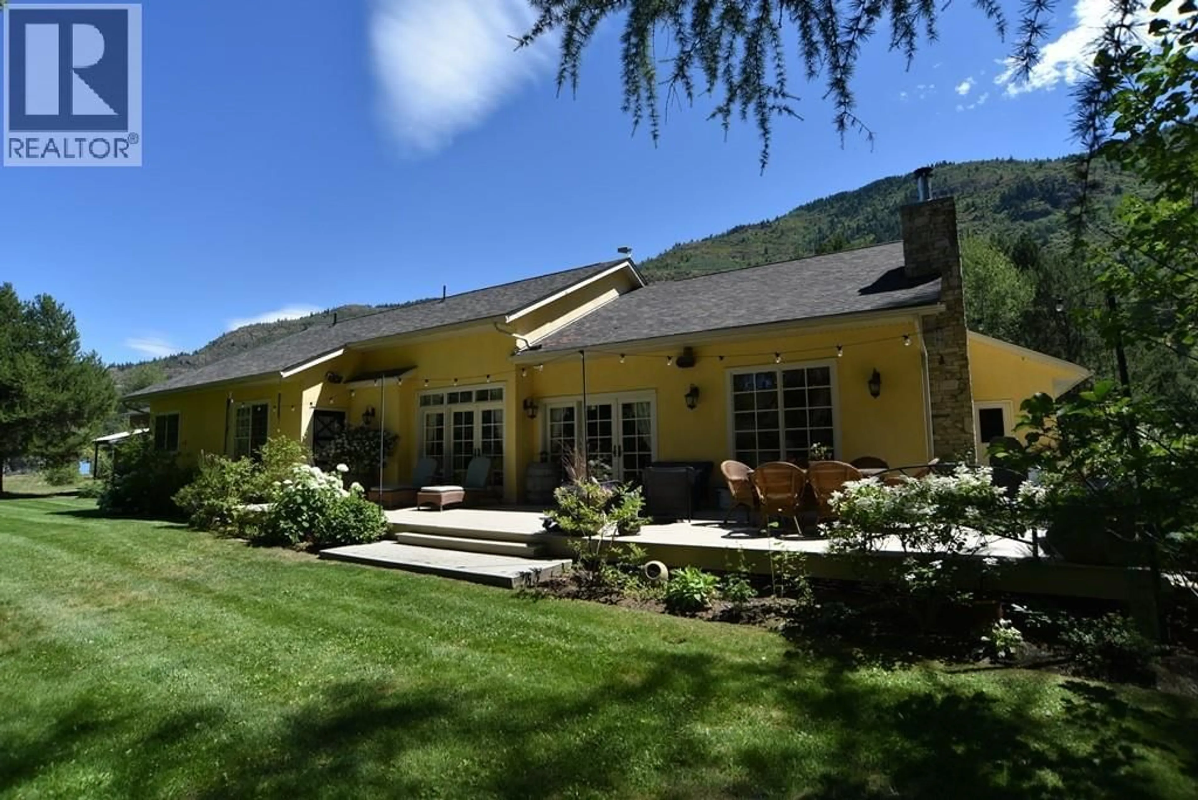 Patio, mountain view for 9309 STATION ROAD, Trail British Columbia V1R4W6