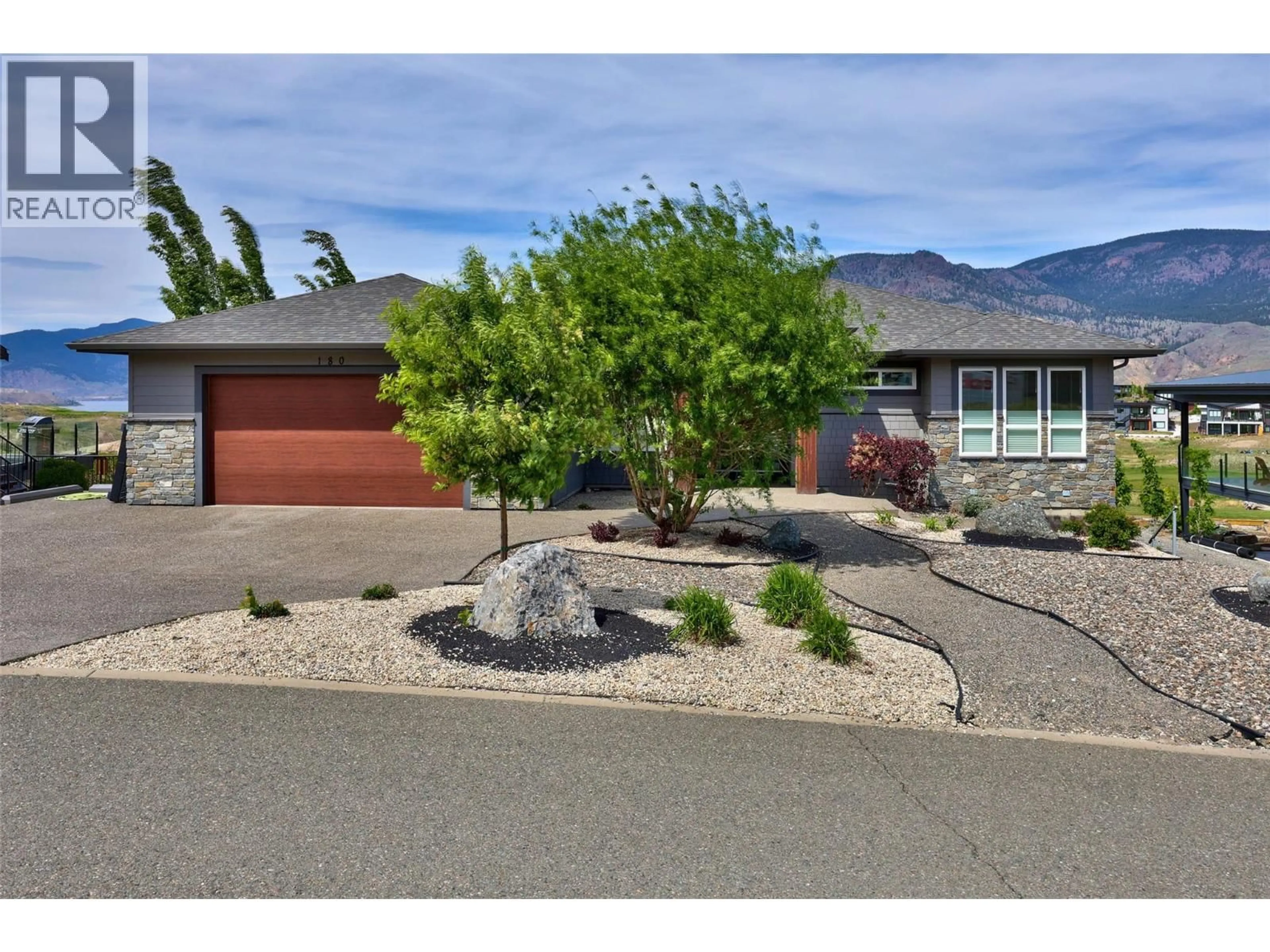 Home with vinyl exterior material, street for 180 RUE CHEVAL NOIR OTHER, Kamloops British Columbia V1S0B3
