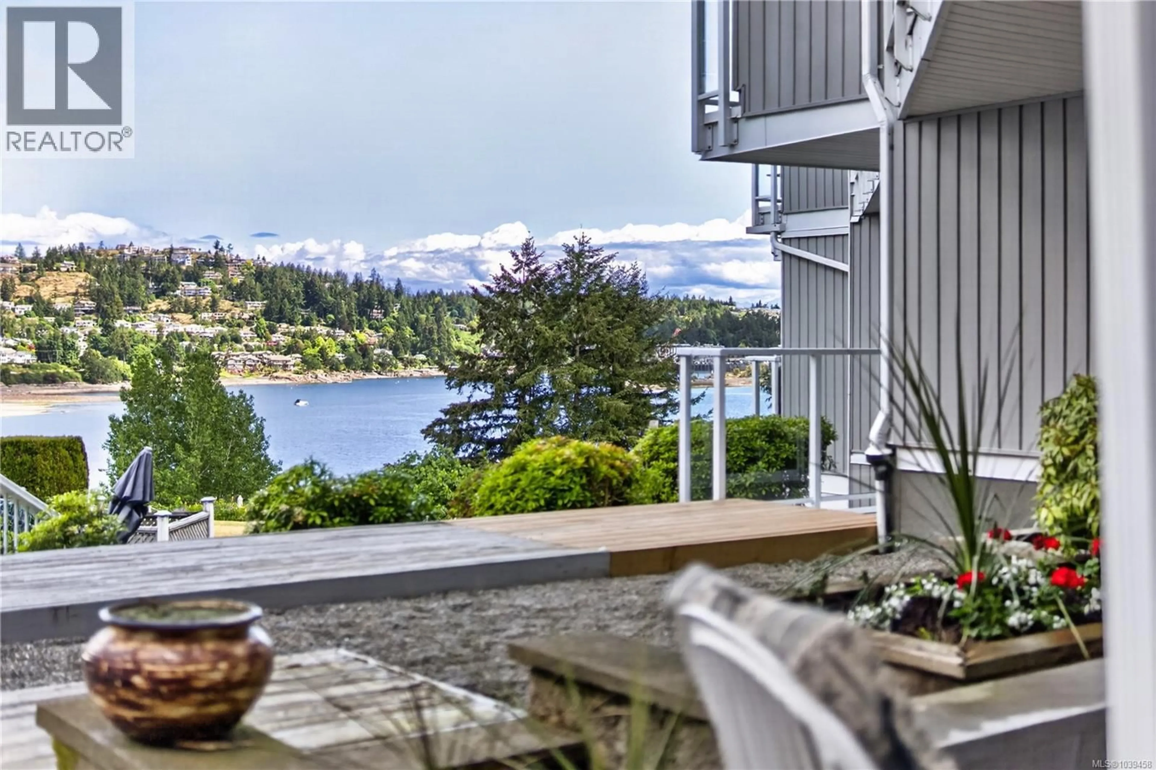 Patio, water/lake/river/ocean view for 310 - 2560 DEPARTURE BAY ROAD, Nanaimo British Columbia V9S5P1