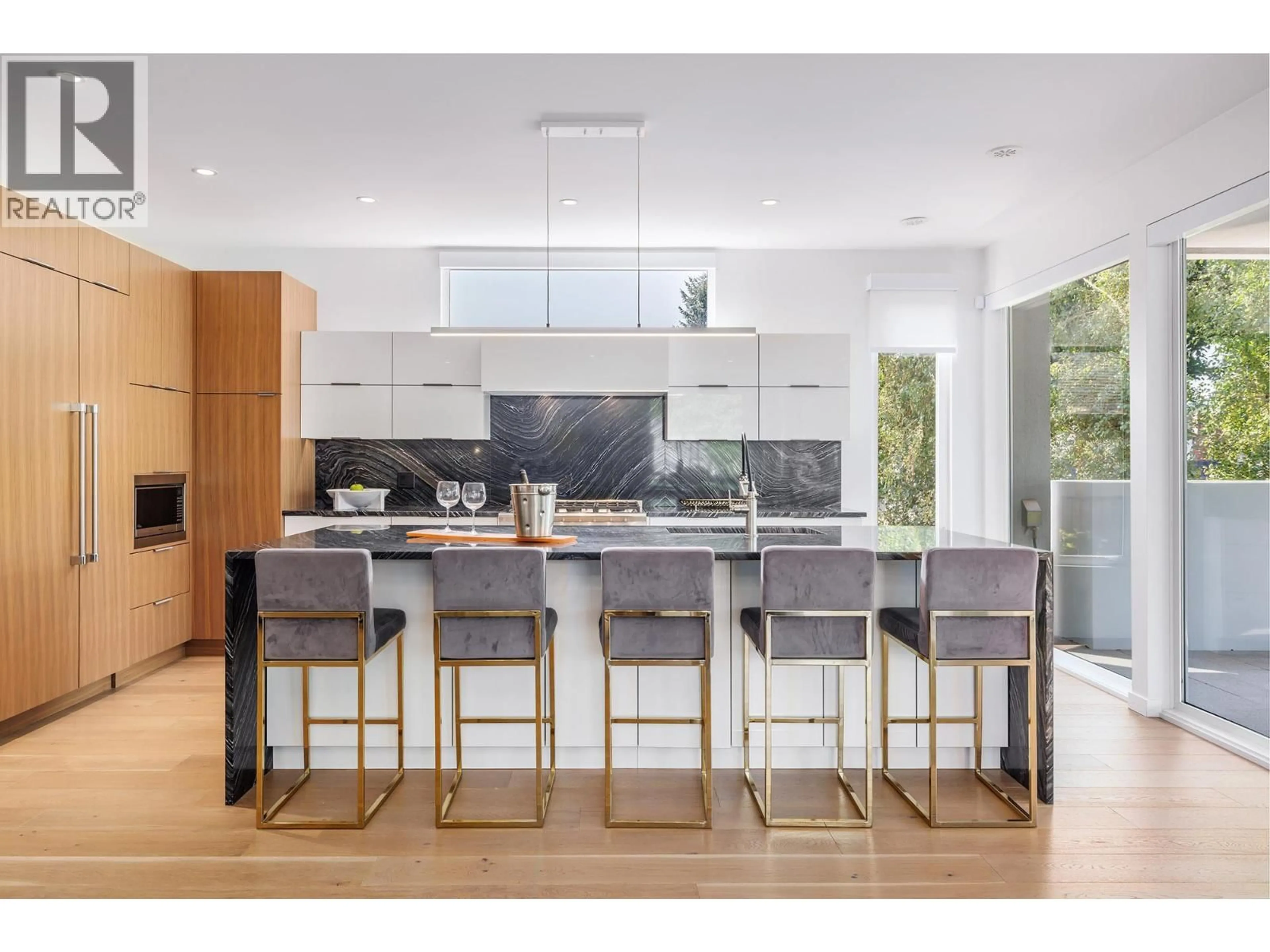 Contemporary kitchen, unknown for 201 - 2630 BATH STREET, Kelowna British Columbia V1Y1M2
