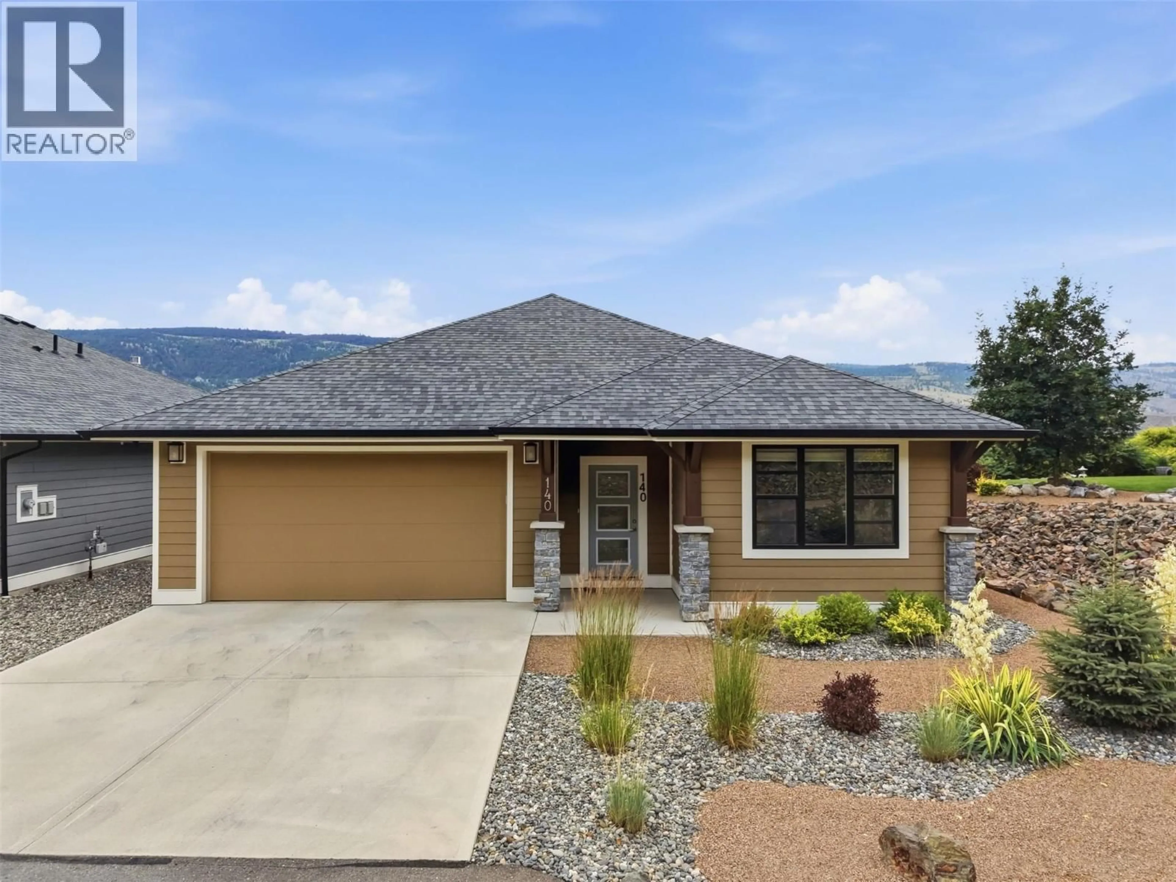 Home with vinyl exterior material, unknown for 140 - 641 SHUSWAP ROAD EAST, Kamloops British Columbia V2H0E2