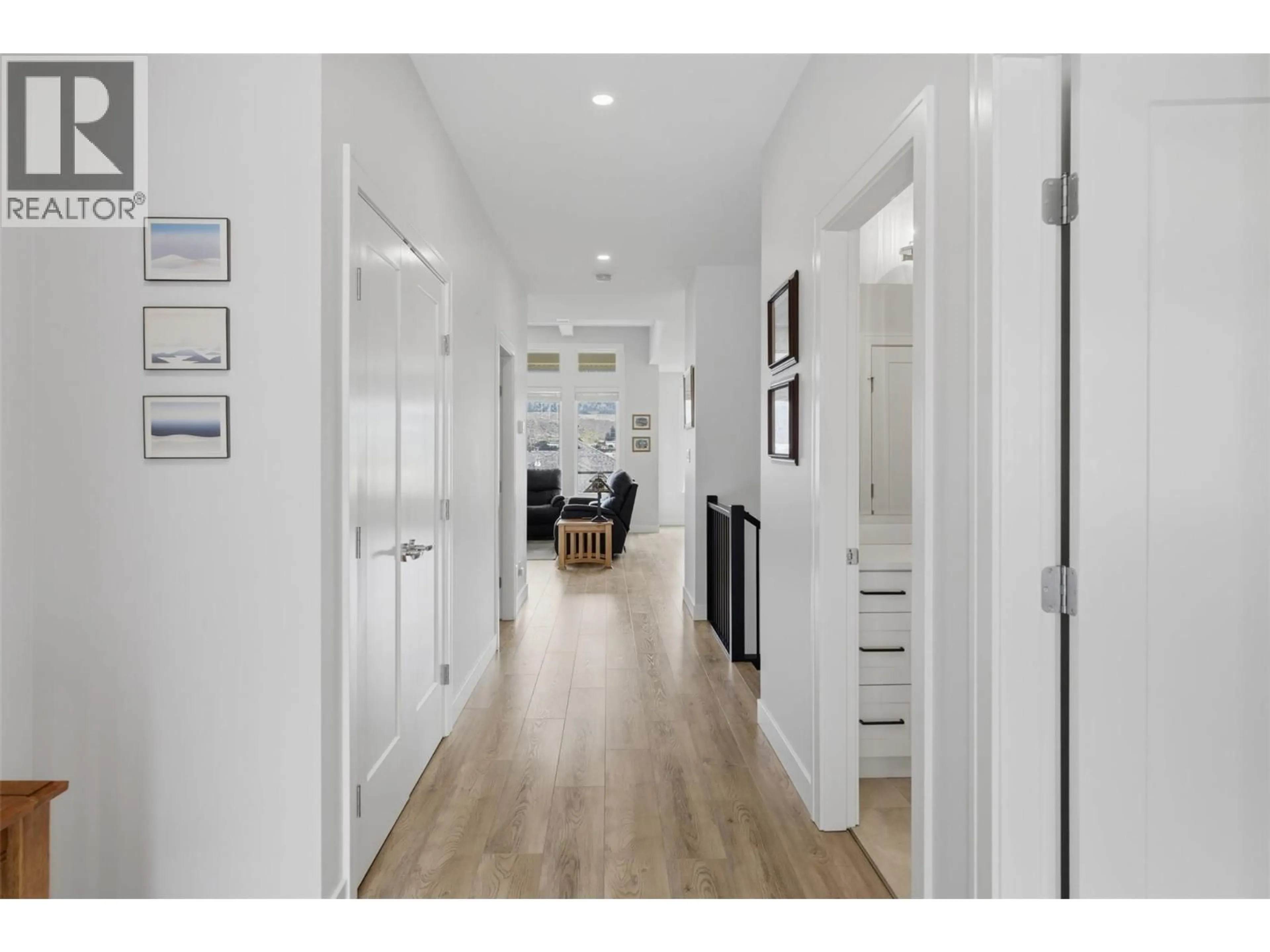 Indoor entryway for 140 - 641 SHUSWAP ROAD EAST, Kamloops British Columbia V2H0E2